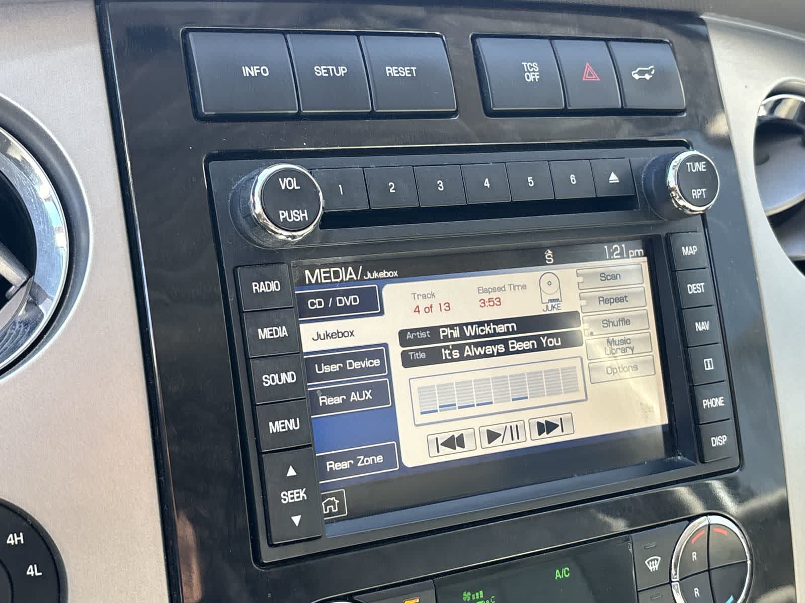 Thumbnail: 2013 Ford Expedition - 15