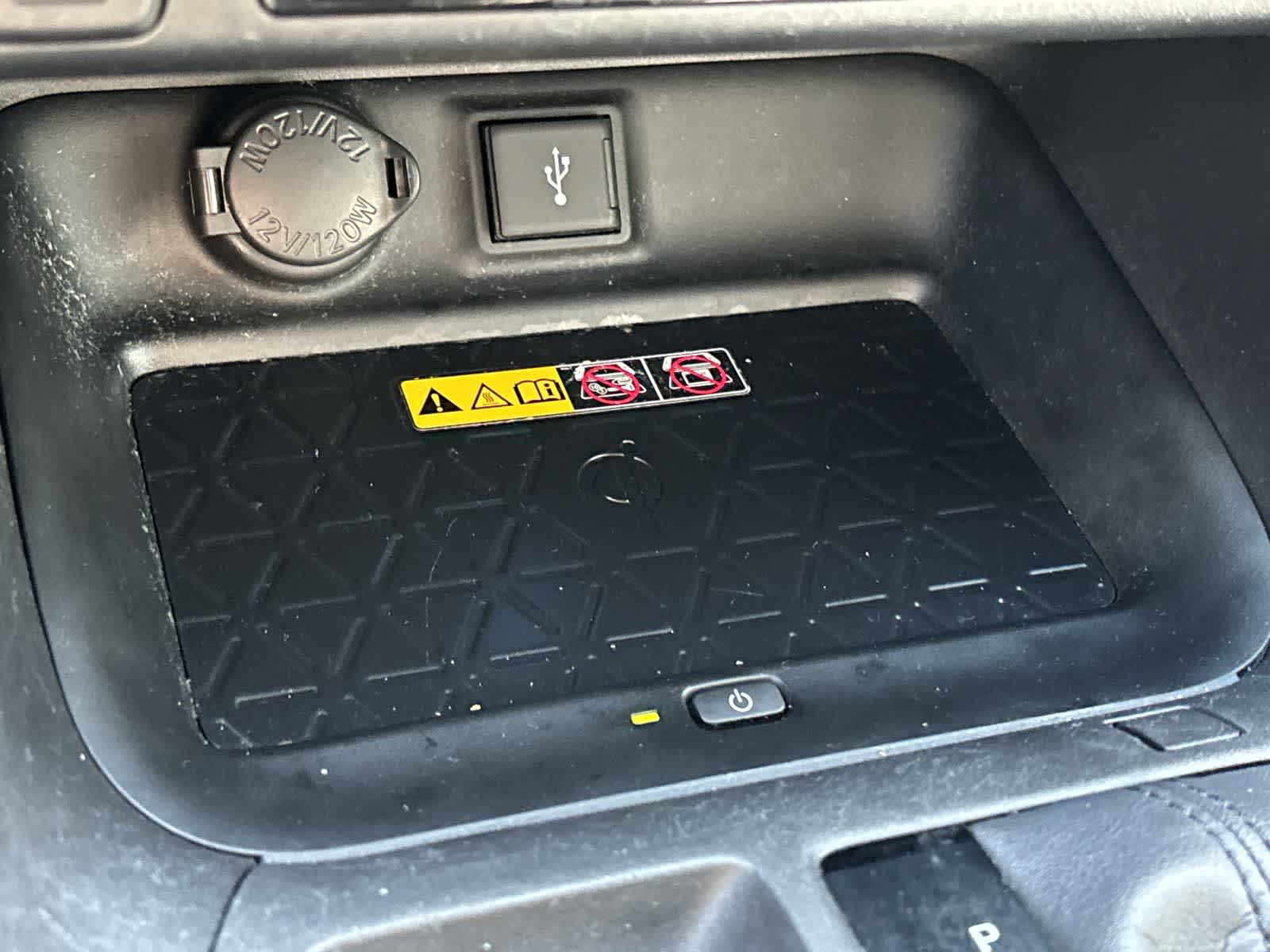 Thumbnail: 2022 Toyota RAV4 - 24