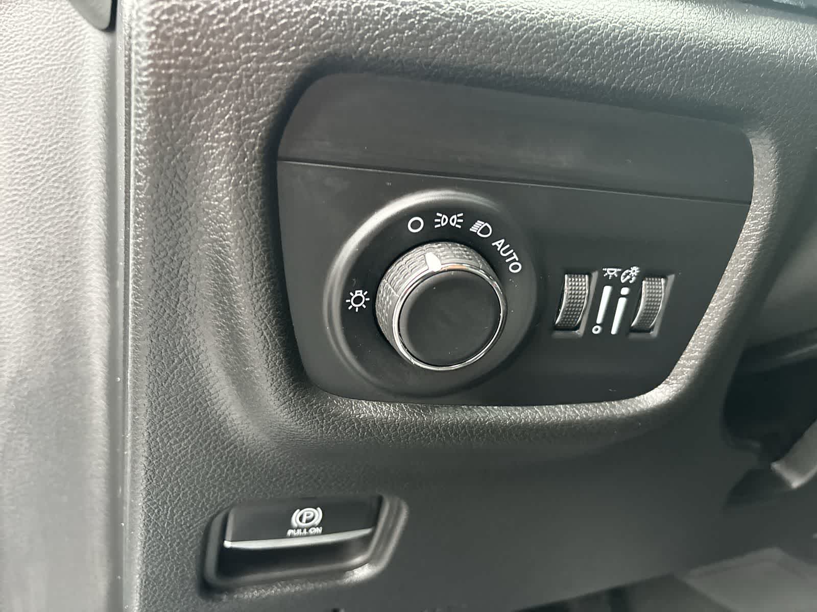 Thumbnail: 2024 Jeep Grand Cherokee L - 10