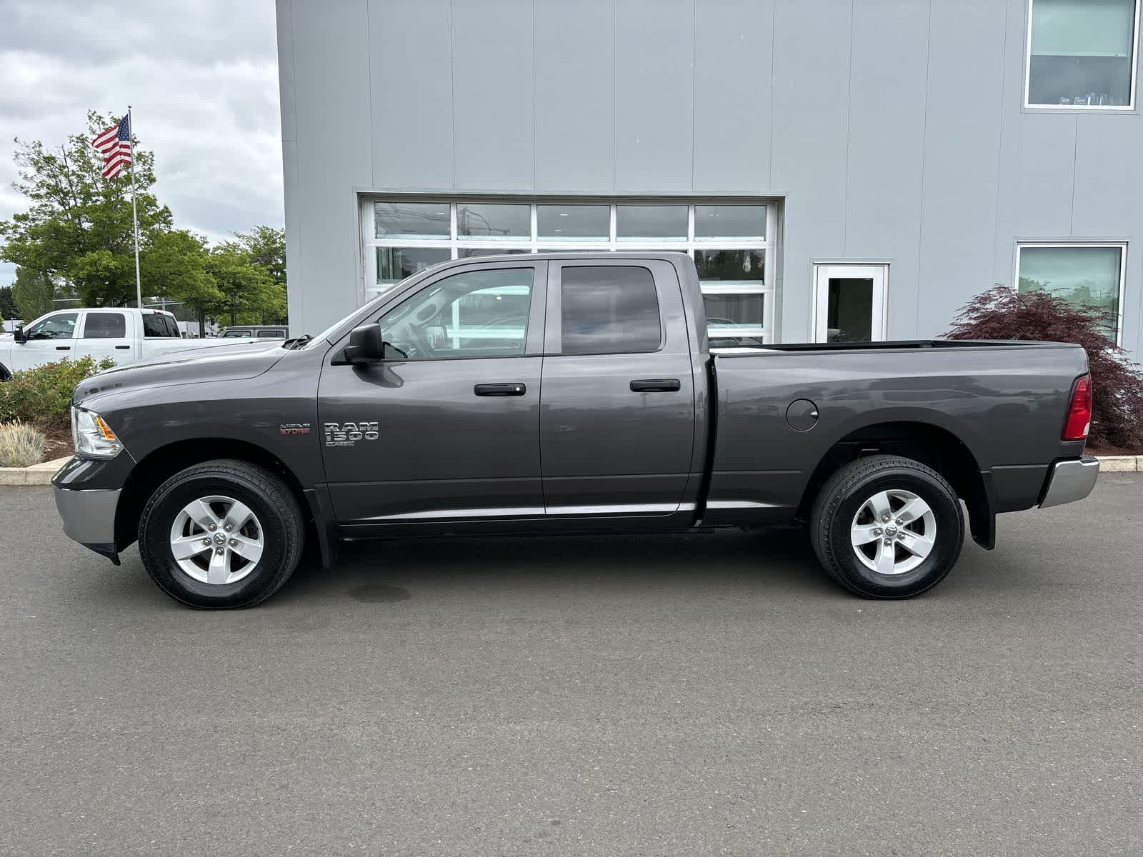 2019 RAM 1500 Classic Tradesman 2