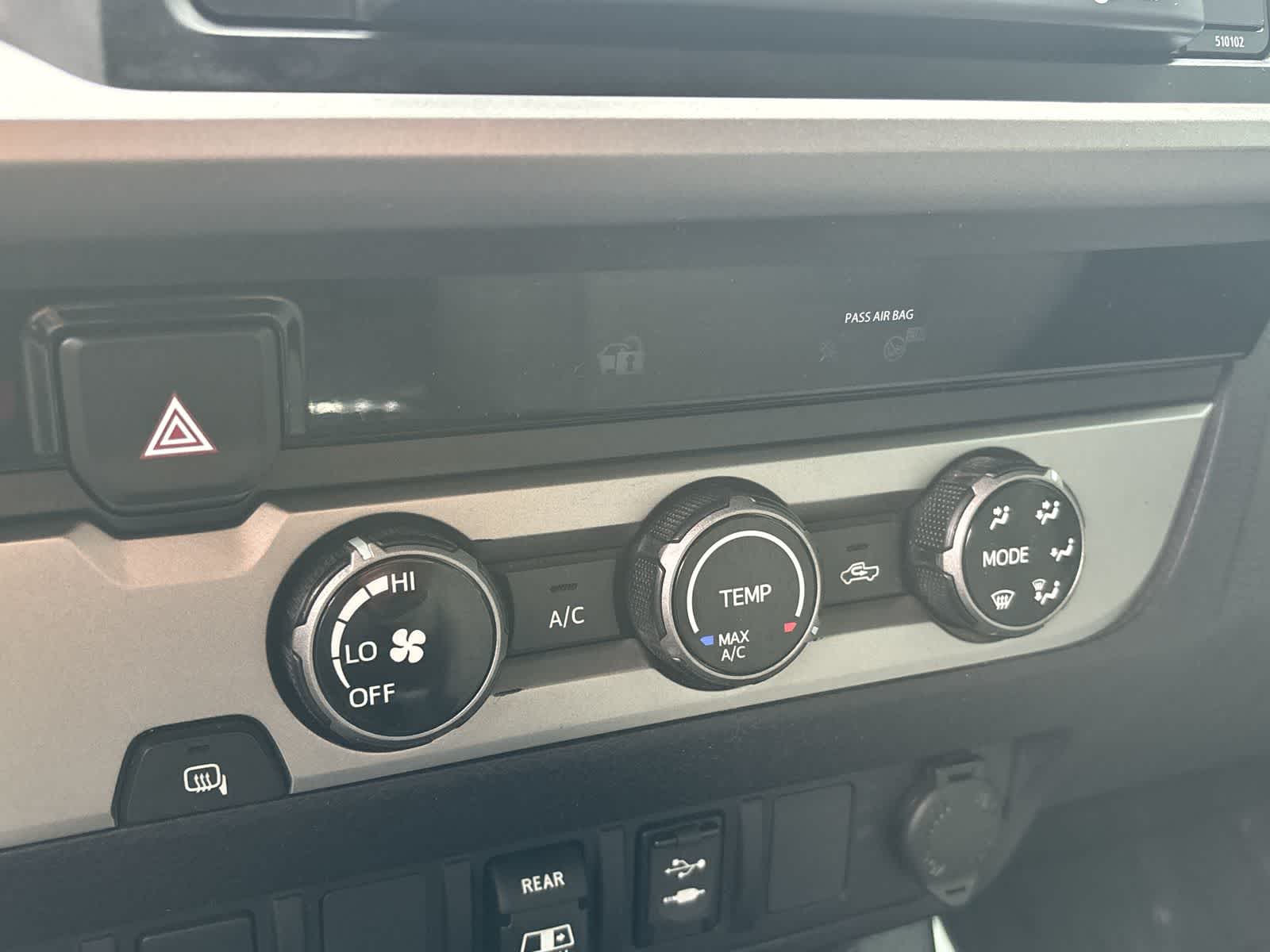 Thumbnail: 2018 Toyota Tacoma - 21