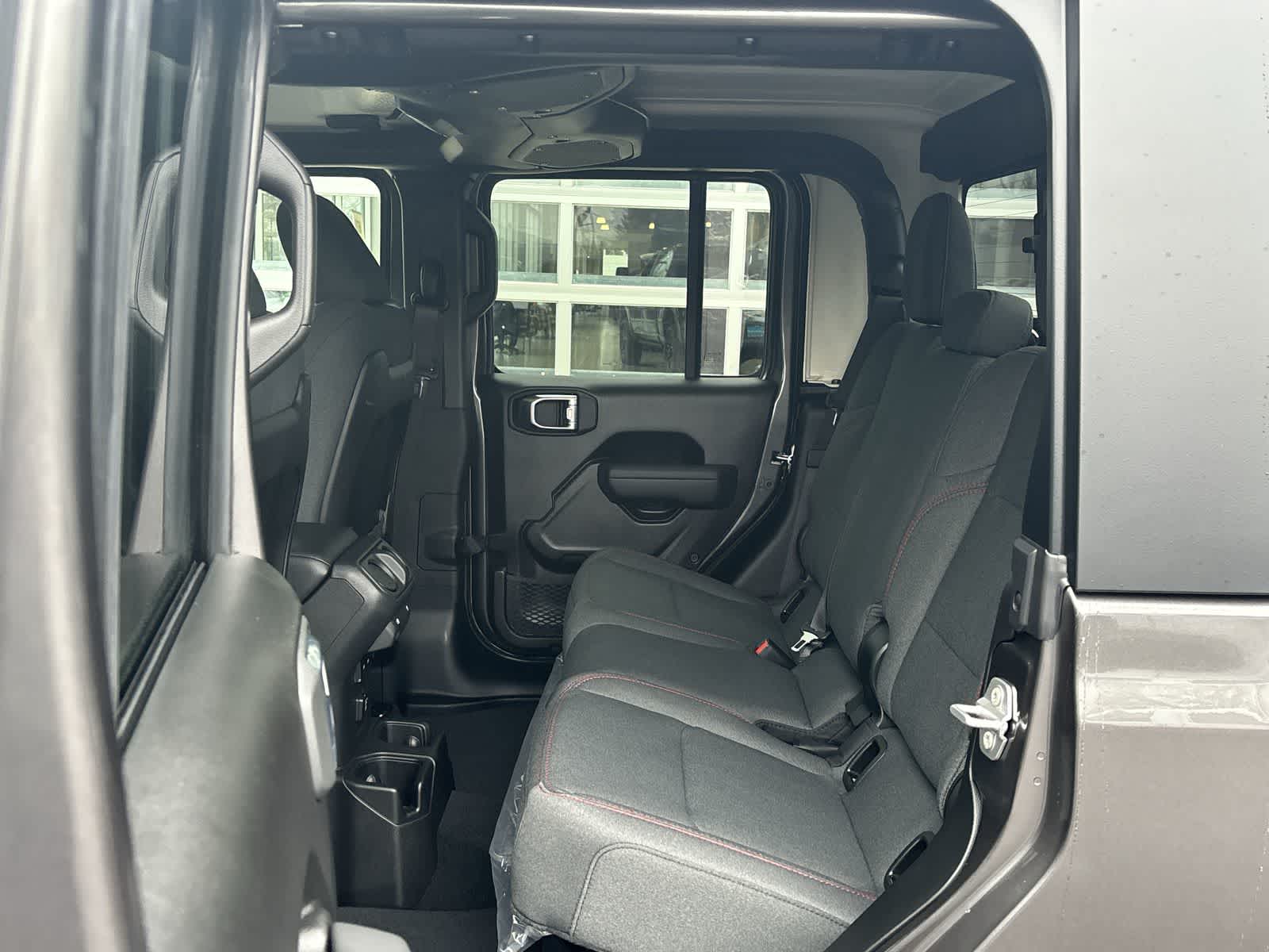 Thumbnail: 2026 Jeep Gladiator - 11