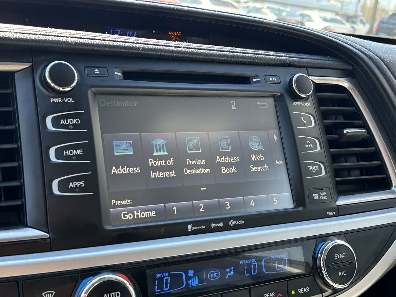 Thumbnail: 2017 Toyota Highlander - 18