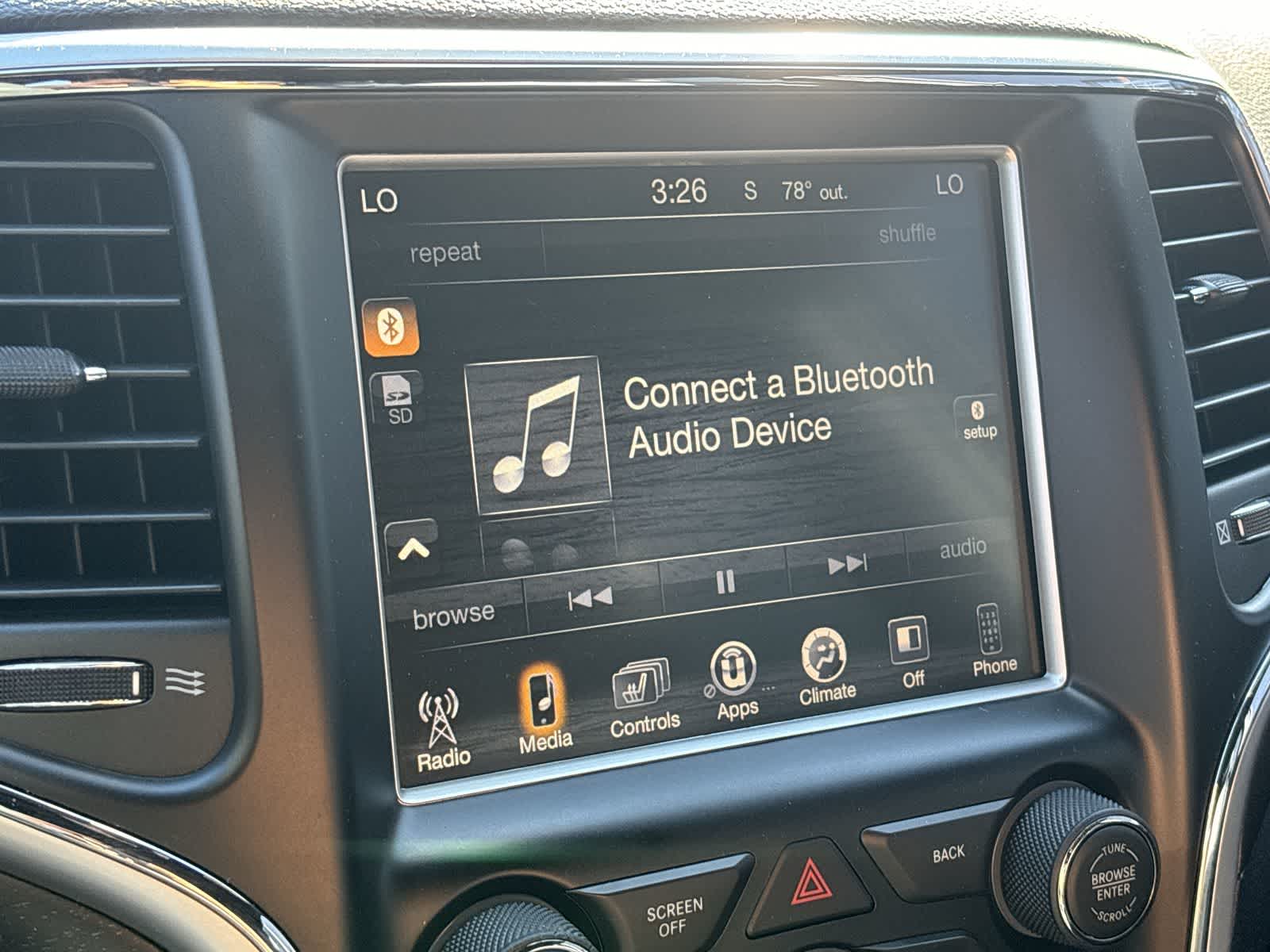 Thumbnail: 2015 Jeep Grand Cherokee - 14