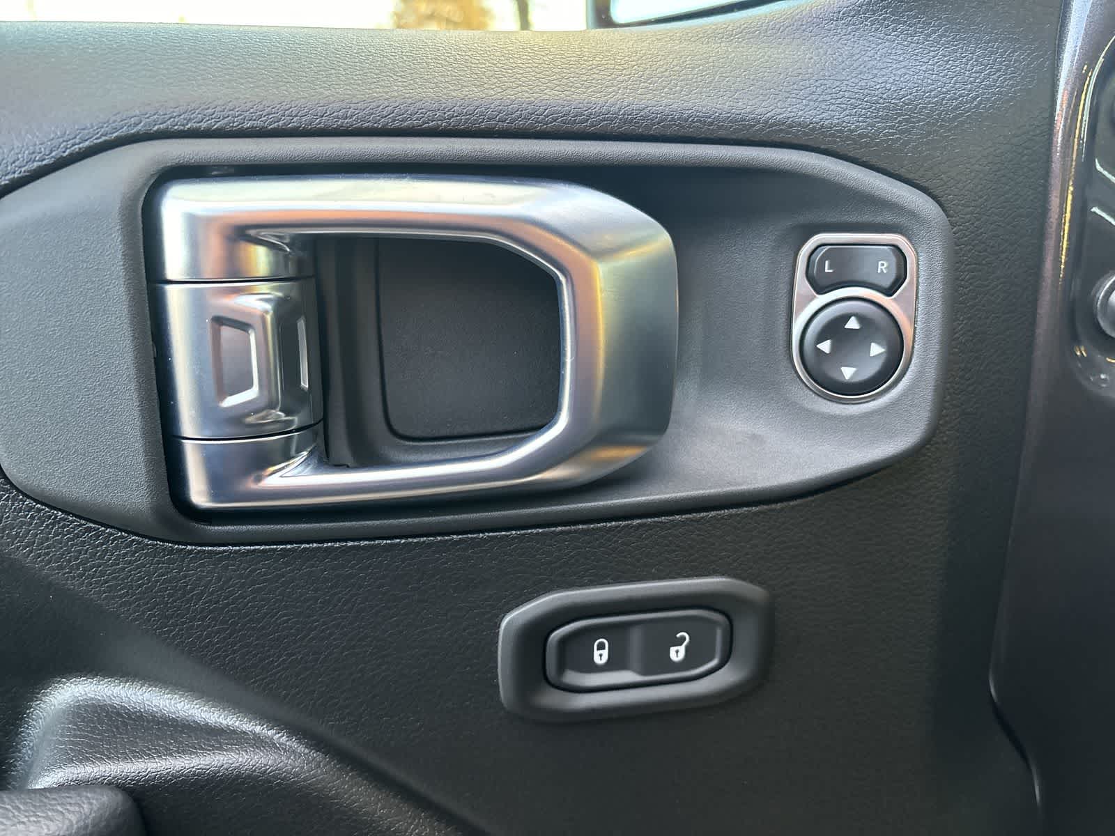 Thumbnail: 2026 Jeep Wrangler - 9