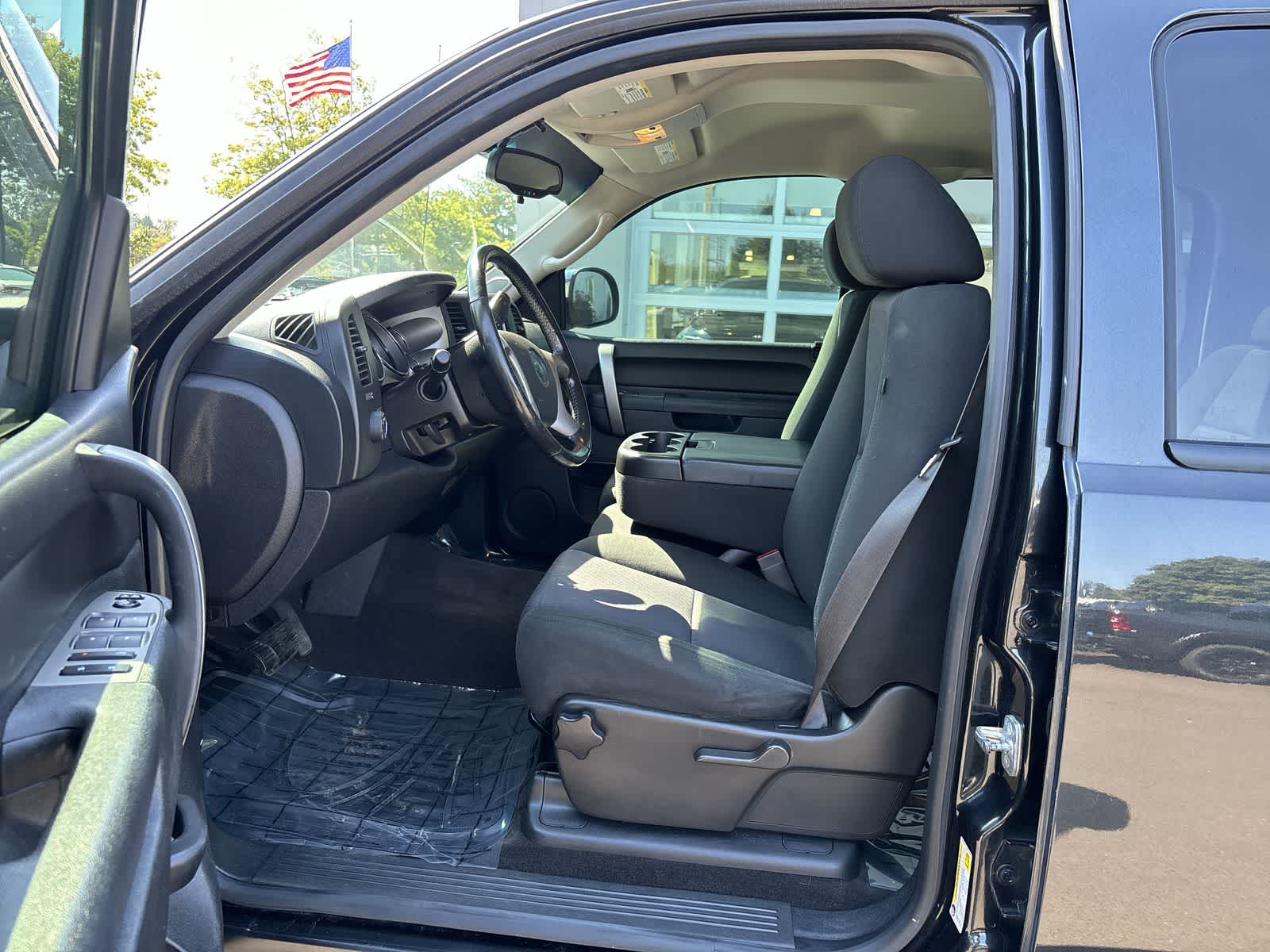 Thumbnail: 2012 Chevrolet Silverado 1500 - 12
