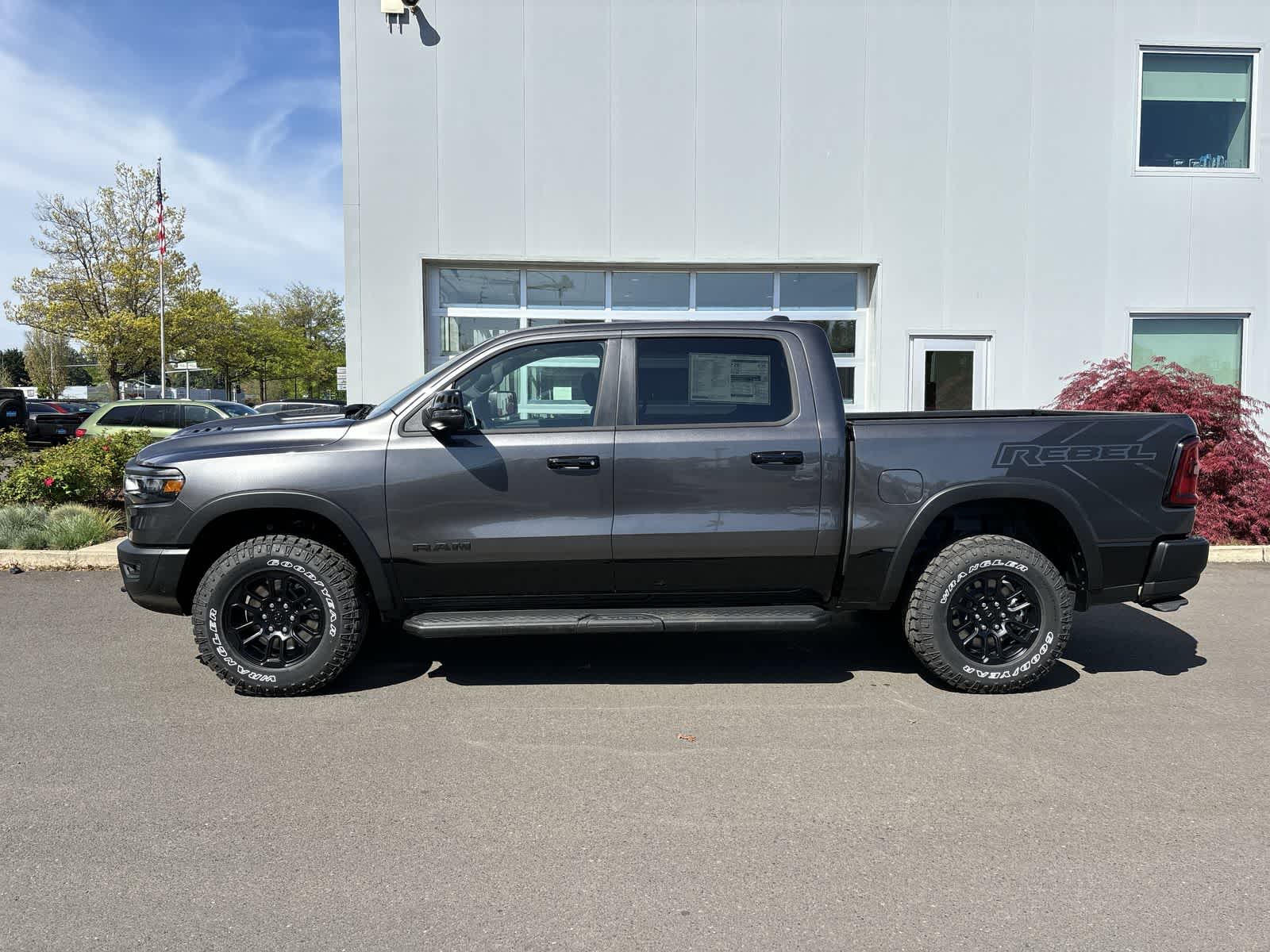 Thumbnail: 2026 RAM 1500 - 2