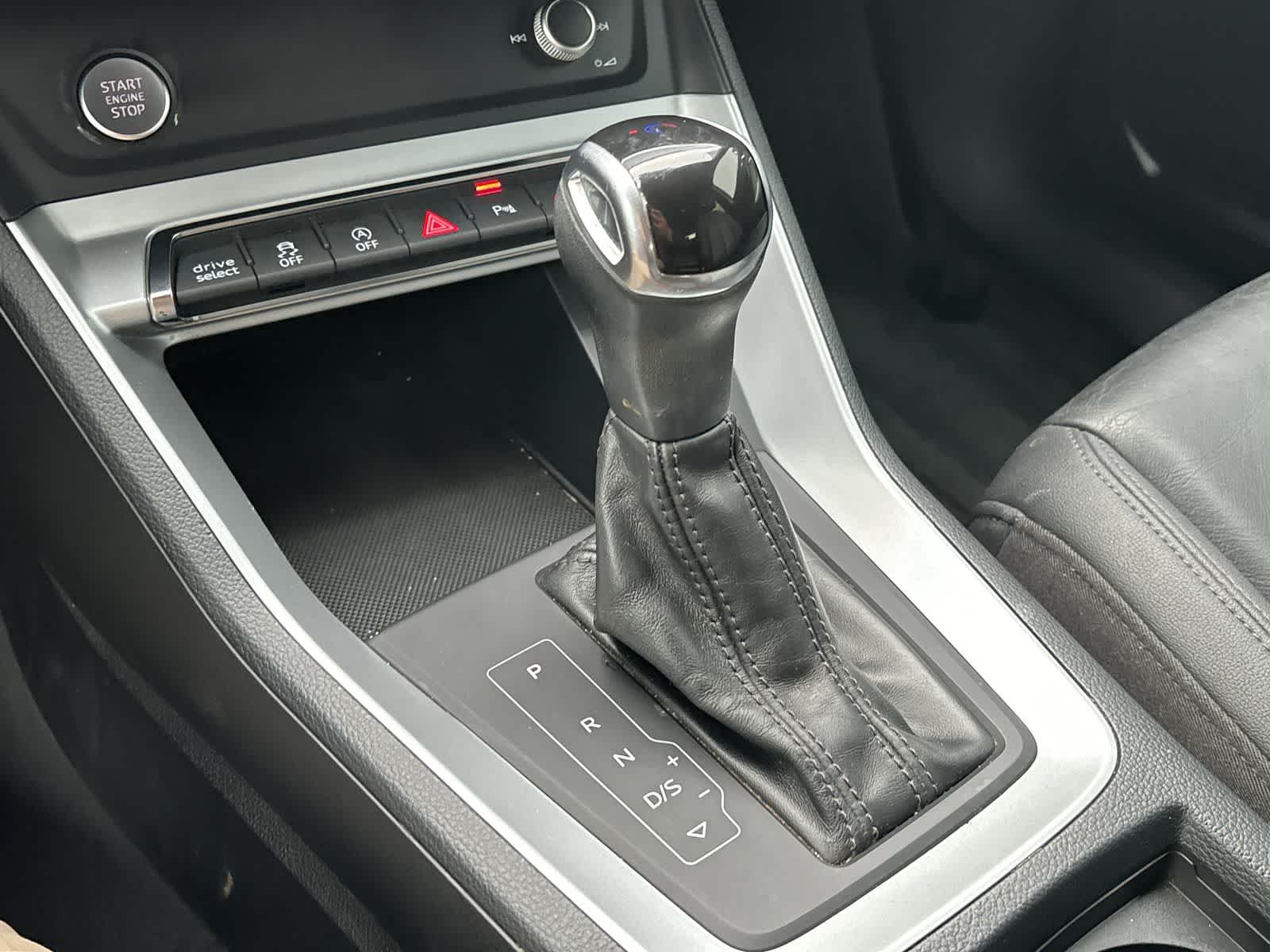 Thumbnail: 2020 Audi Q3 - 20