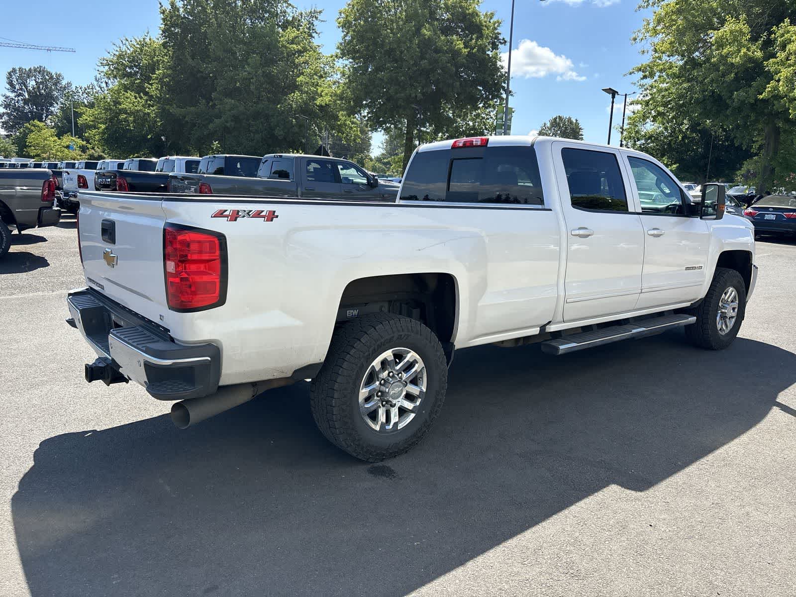 Thumbnail: 2018 Chevrolet Silverado 3500 - 4