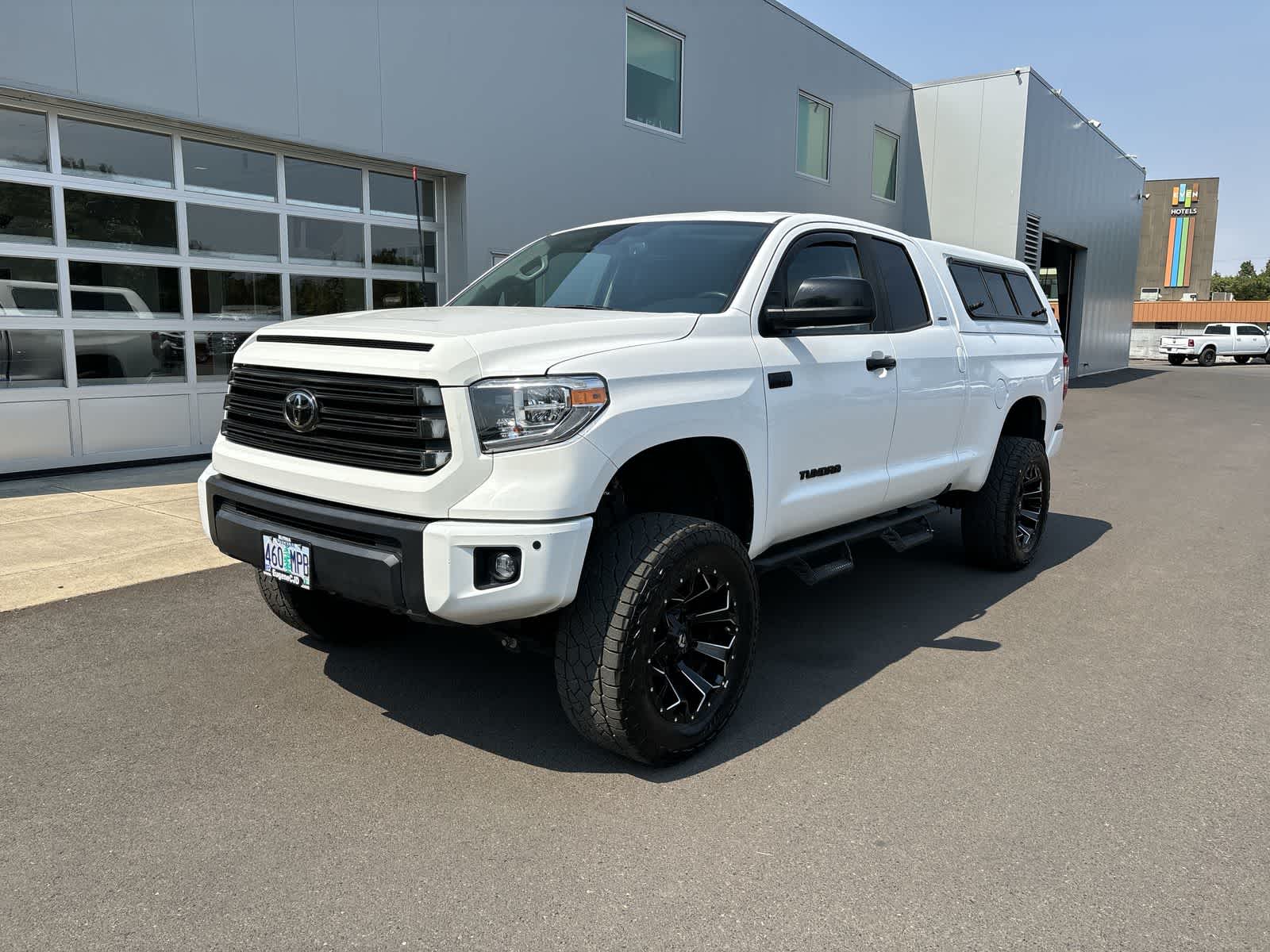 Thumbnail: 2021 Toyota Tundra - 1