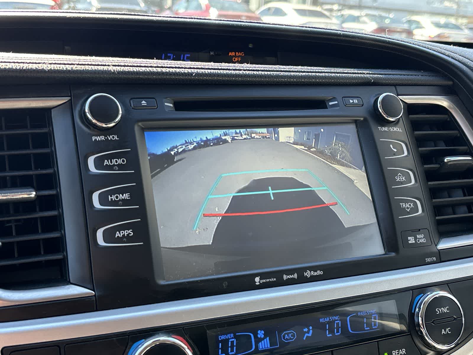 Thumbnail: 2017 Toyota Highlander - 24