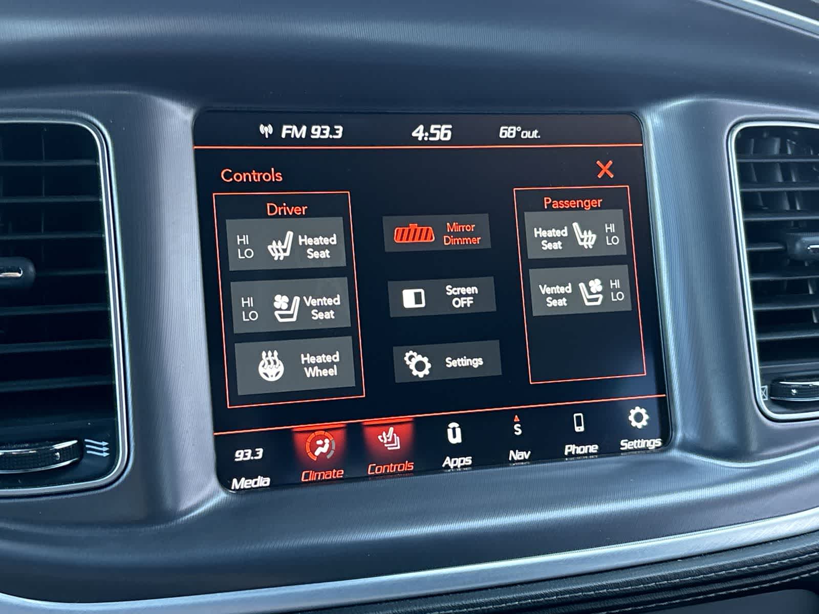 Thumbnail: 2020 Dodge Charger - 14