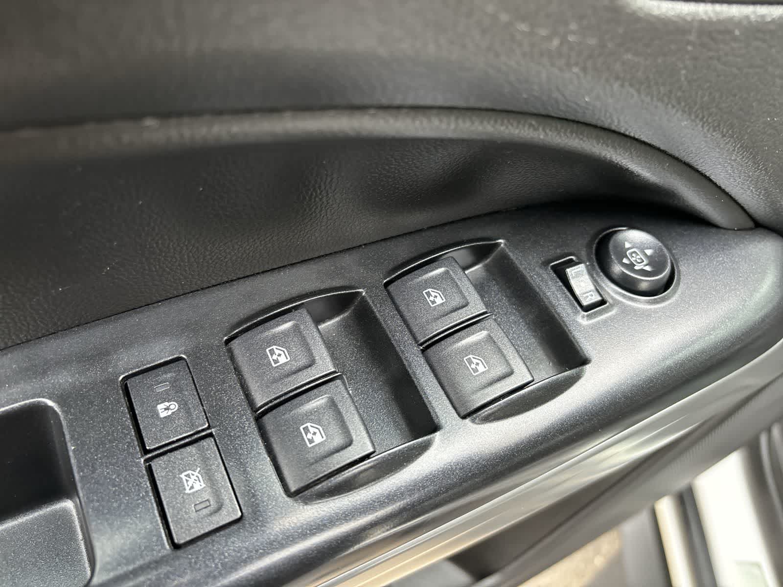 Thumbnail: 2019 Chevrolet Colorado - 10