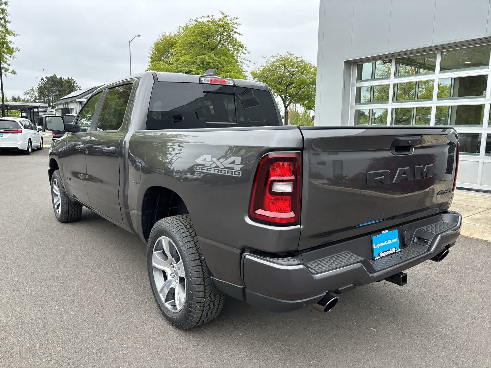 Thumbnail: 2026 RAM 1500 - 3