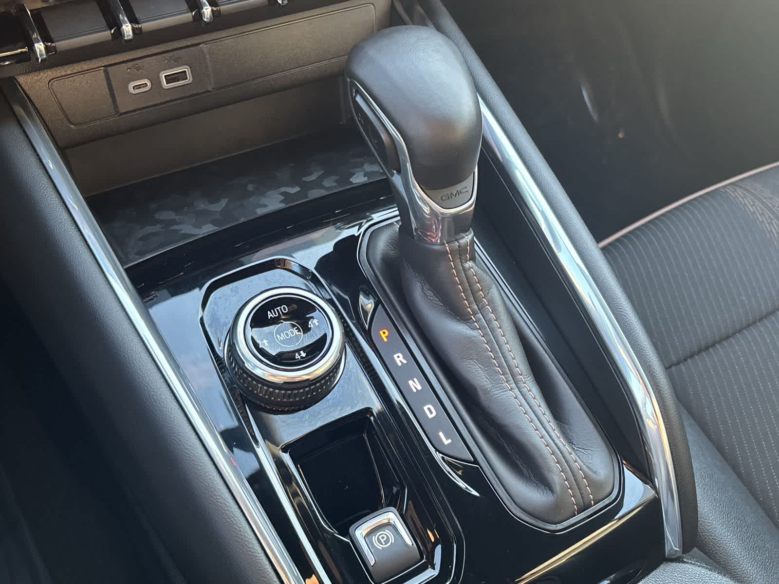 Thumbnail: 2024 GMC Canyon - 27