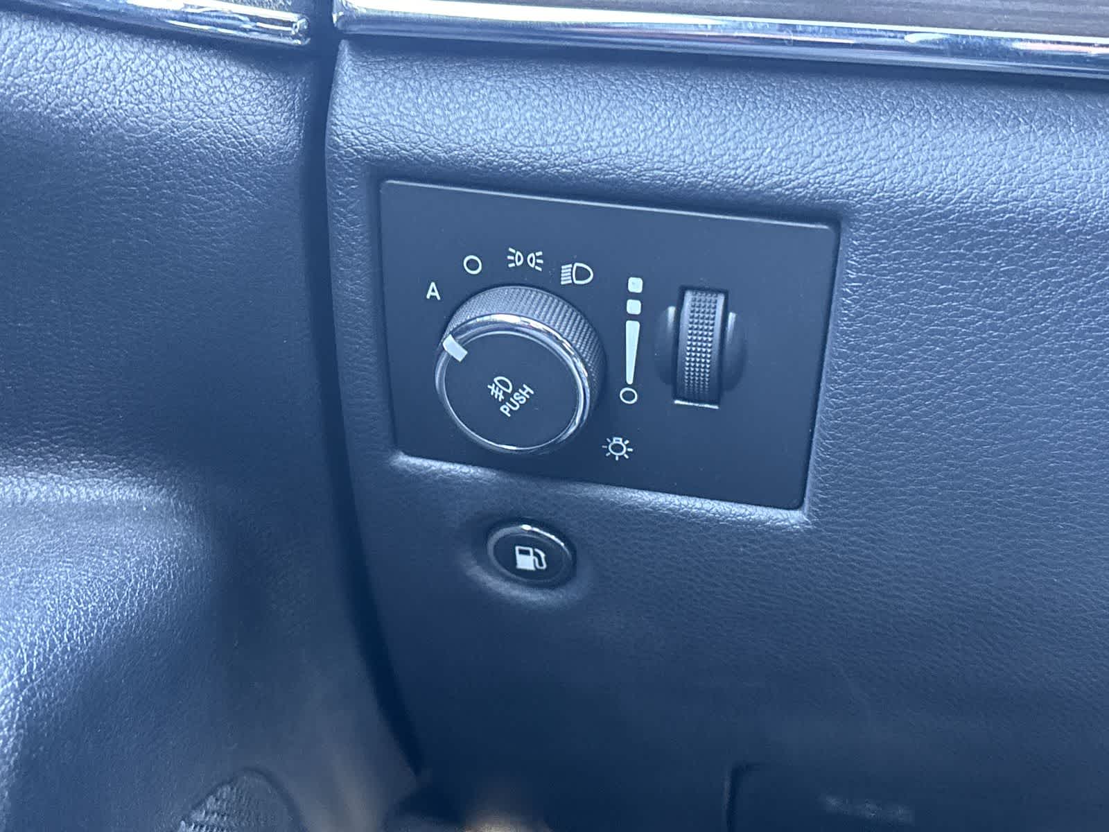 Thumbnail: 2014 Jeep Grand Cherokee - 5