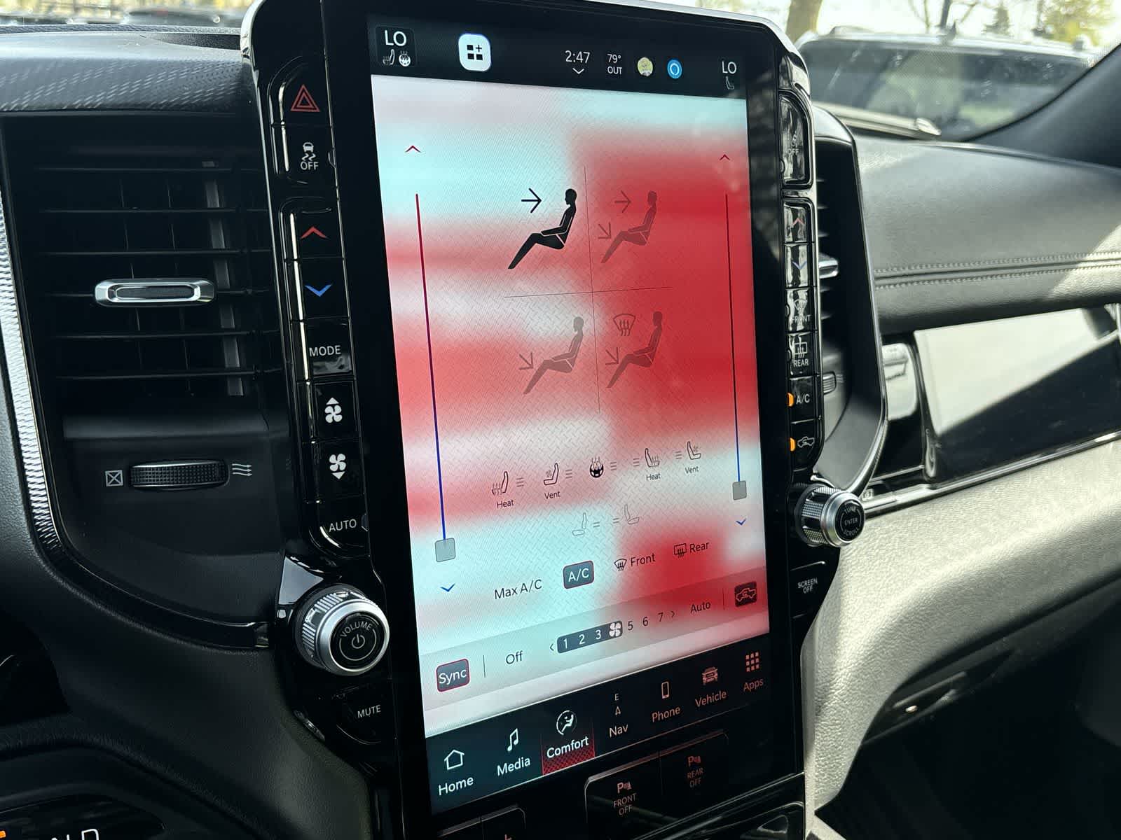 Thumbnail: 2025 RAM 1500 - 13