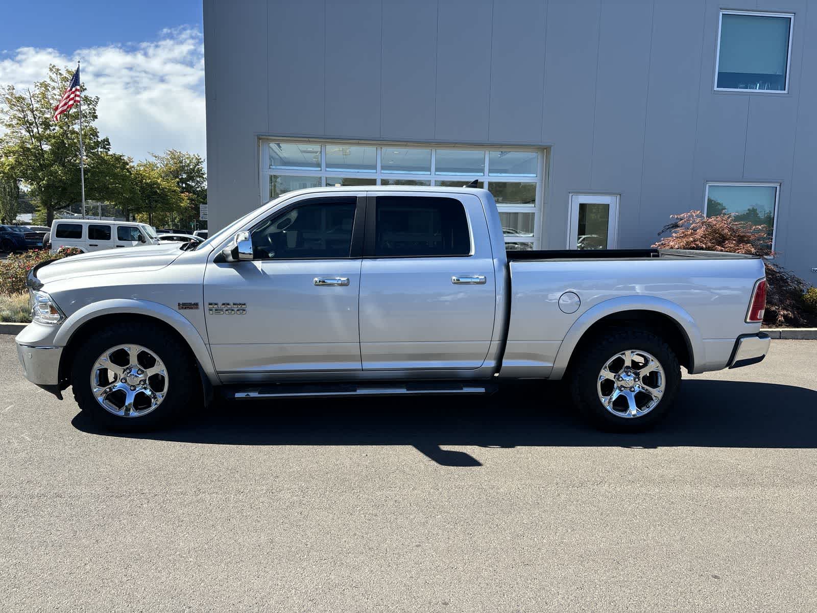 2017 Ram 1500 Laramie photo 2