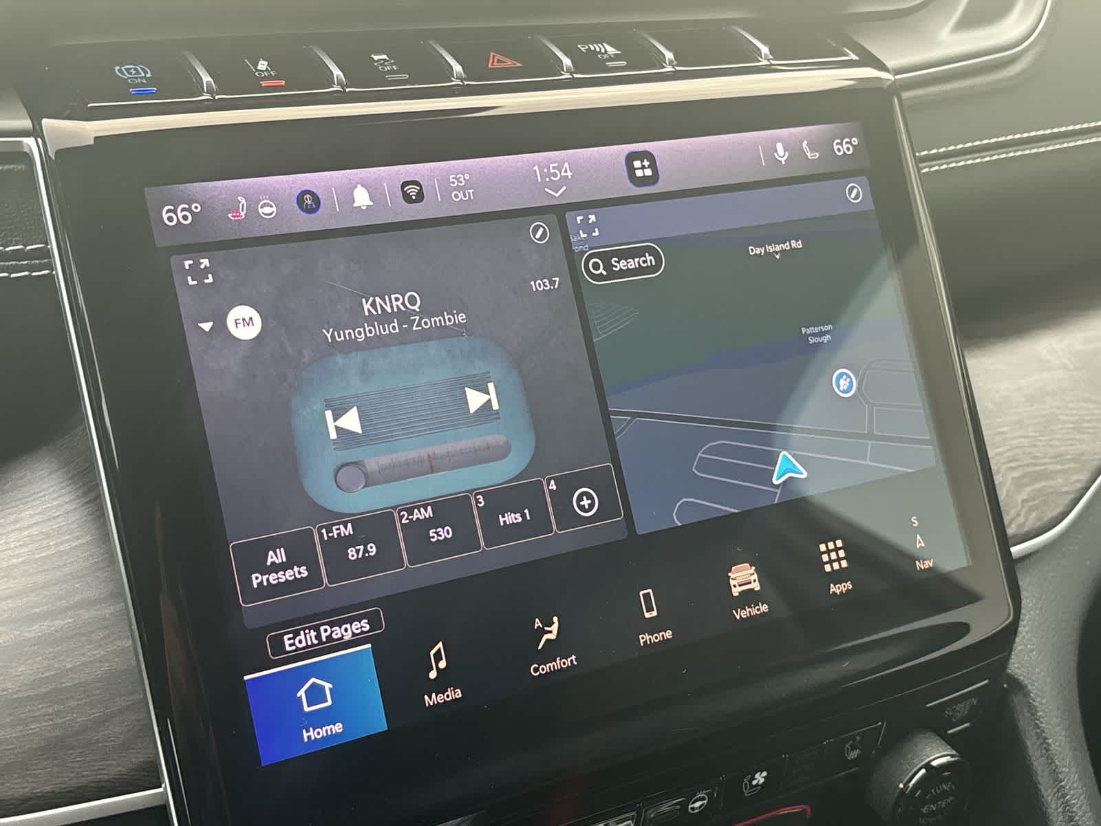 Thumbnail: 2024 Jeep Grand Cherokee - 18