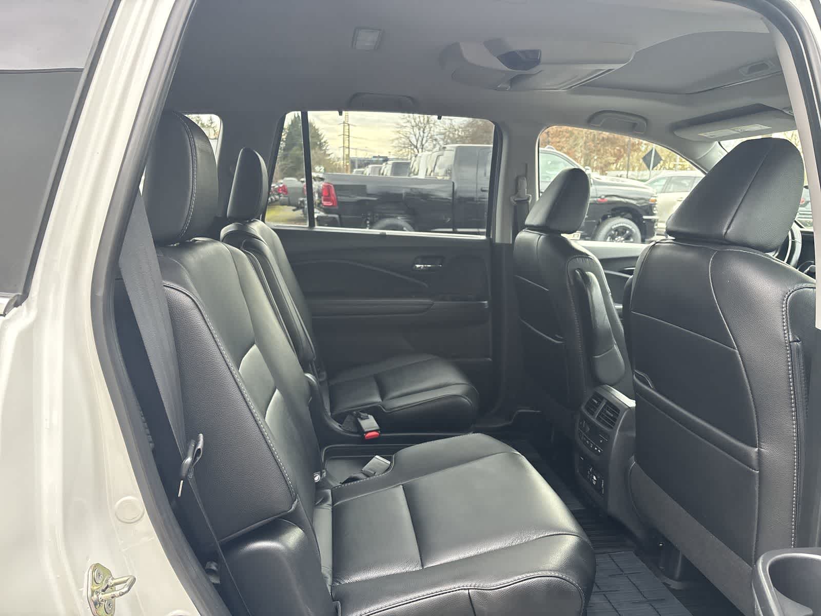 Thumbnail: 2020 Honda Pilot - 5