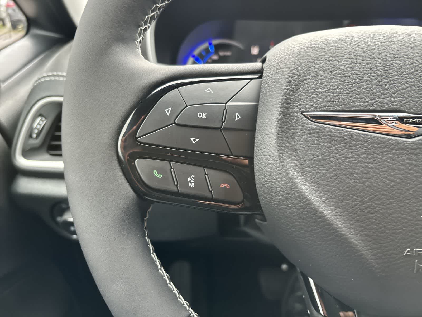 Thumbnail: 2026 Chrysler Pacifica - 13