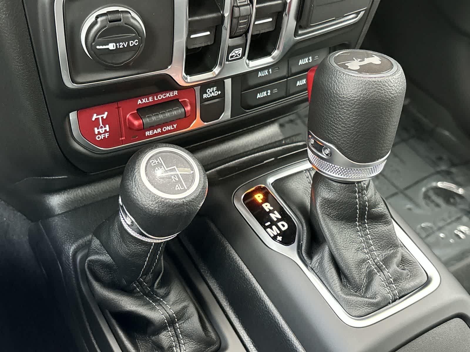 Thumbnail: 2025 Jeep Wrangler - 23