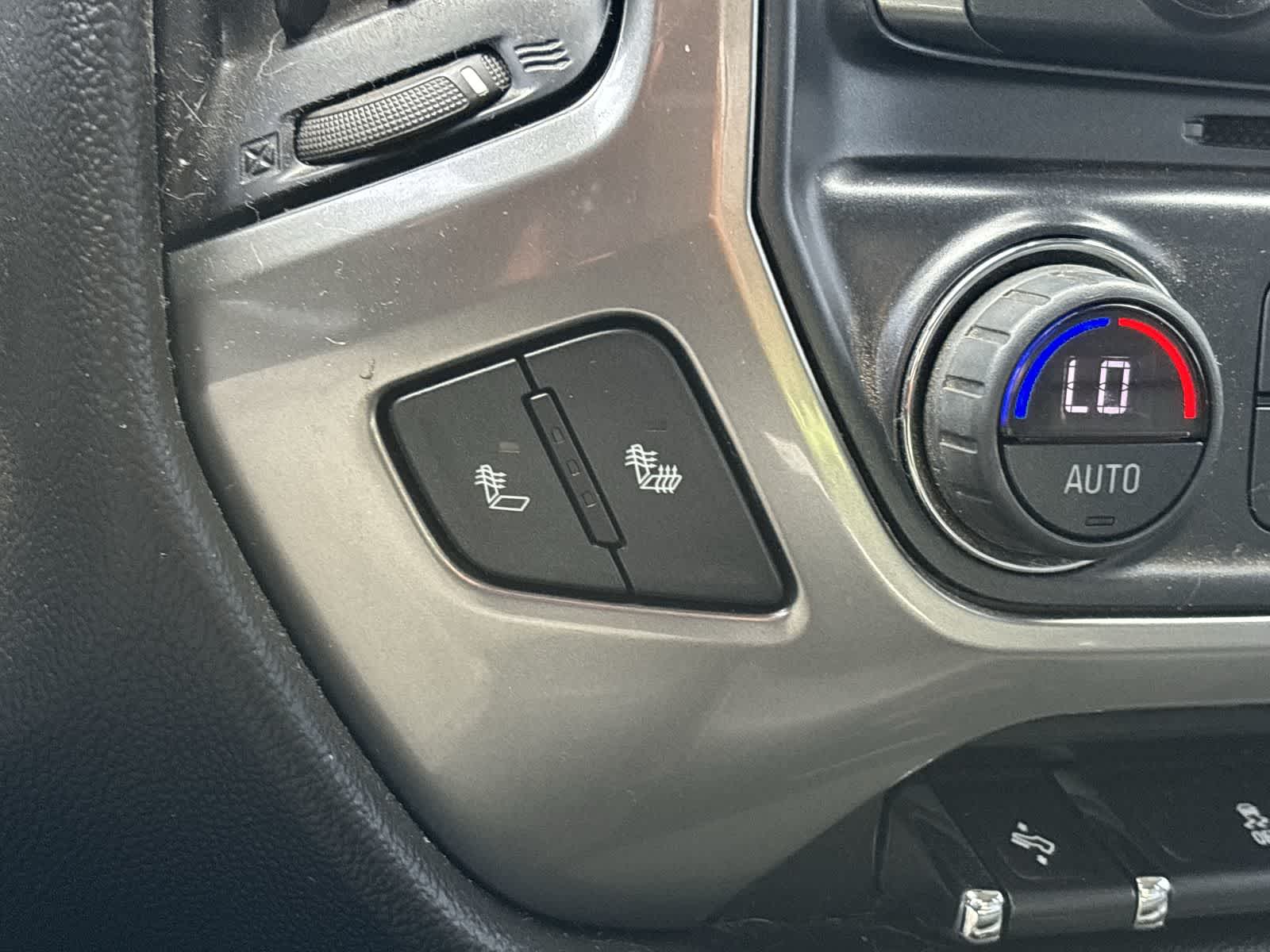 Thumbnail: 2018 Chevrolet Silverado 1500 - 23