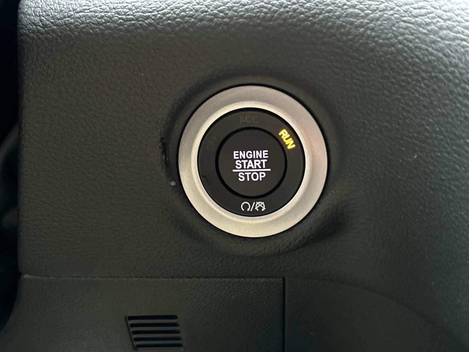 Thumbnail: 2026 Chrysler Pacifica - 22