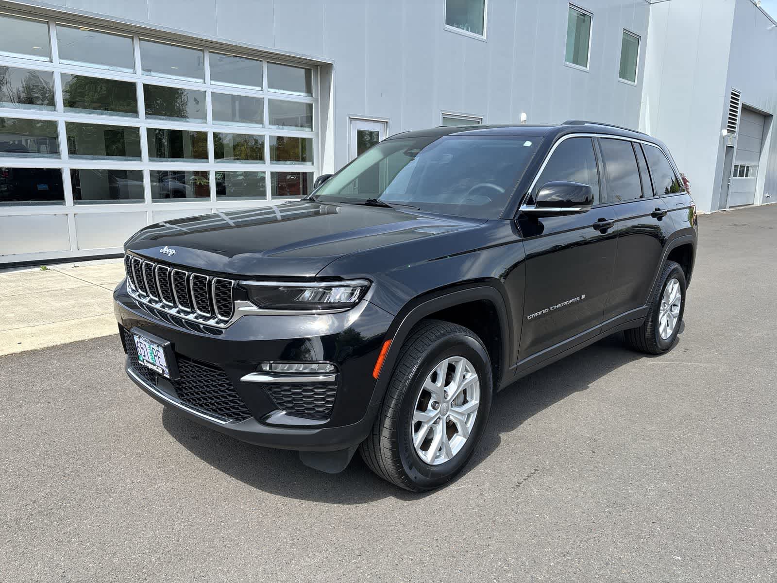 Thumbnail: 2023 Jeep Grand Cherokee - 1