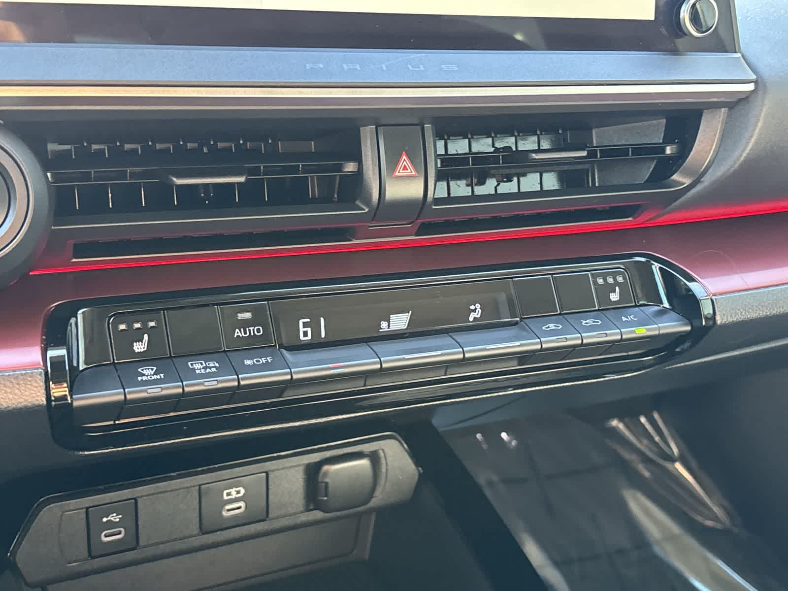 Thumbnail: 2024 Toyota Prius Prime - 22