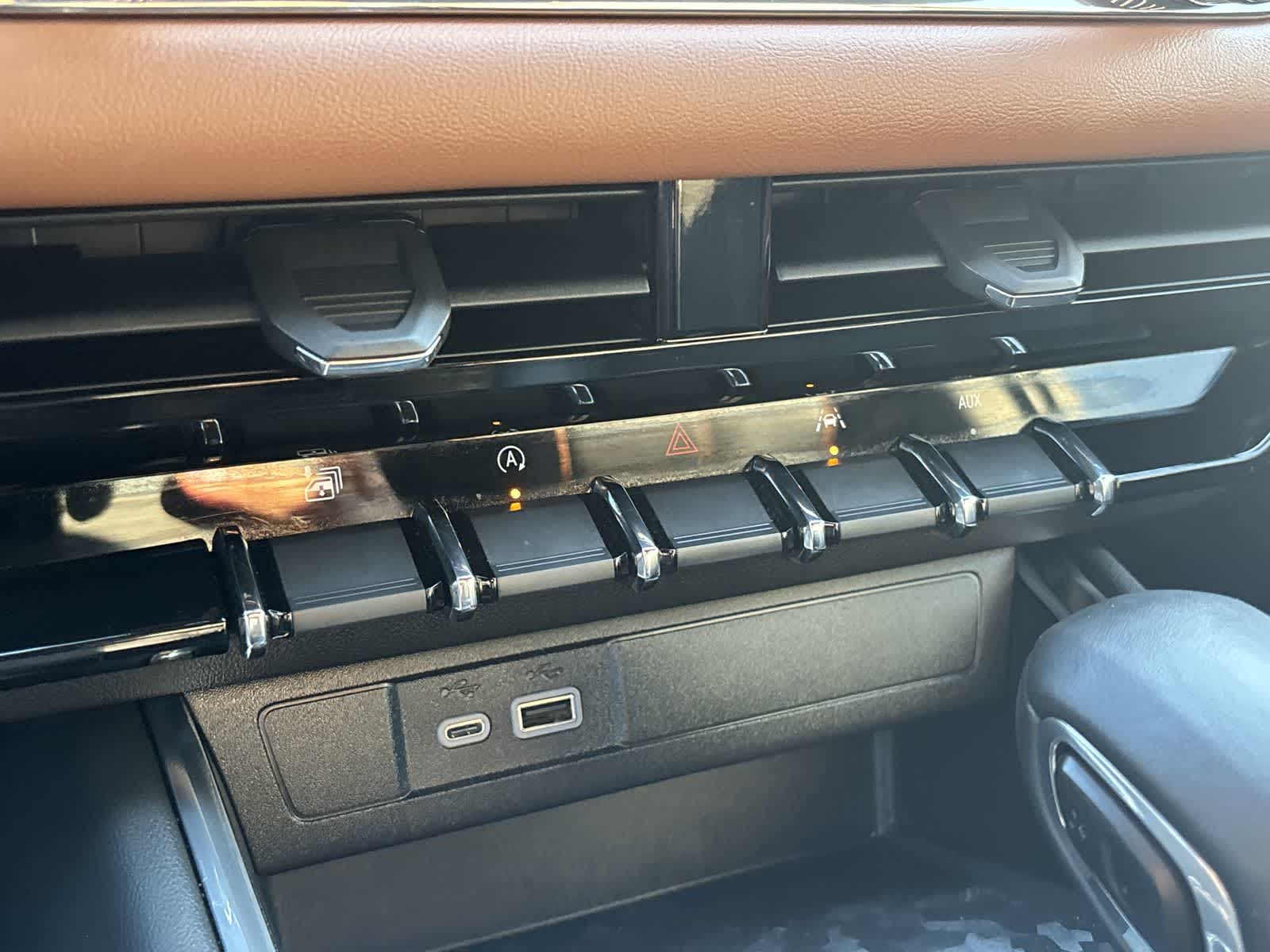 Thumbnail: 2024 GMC Canyon - 25