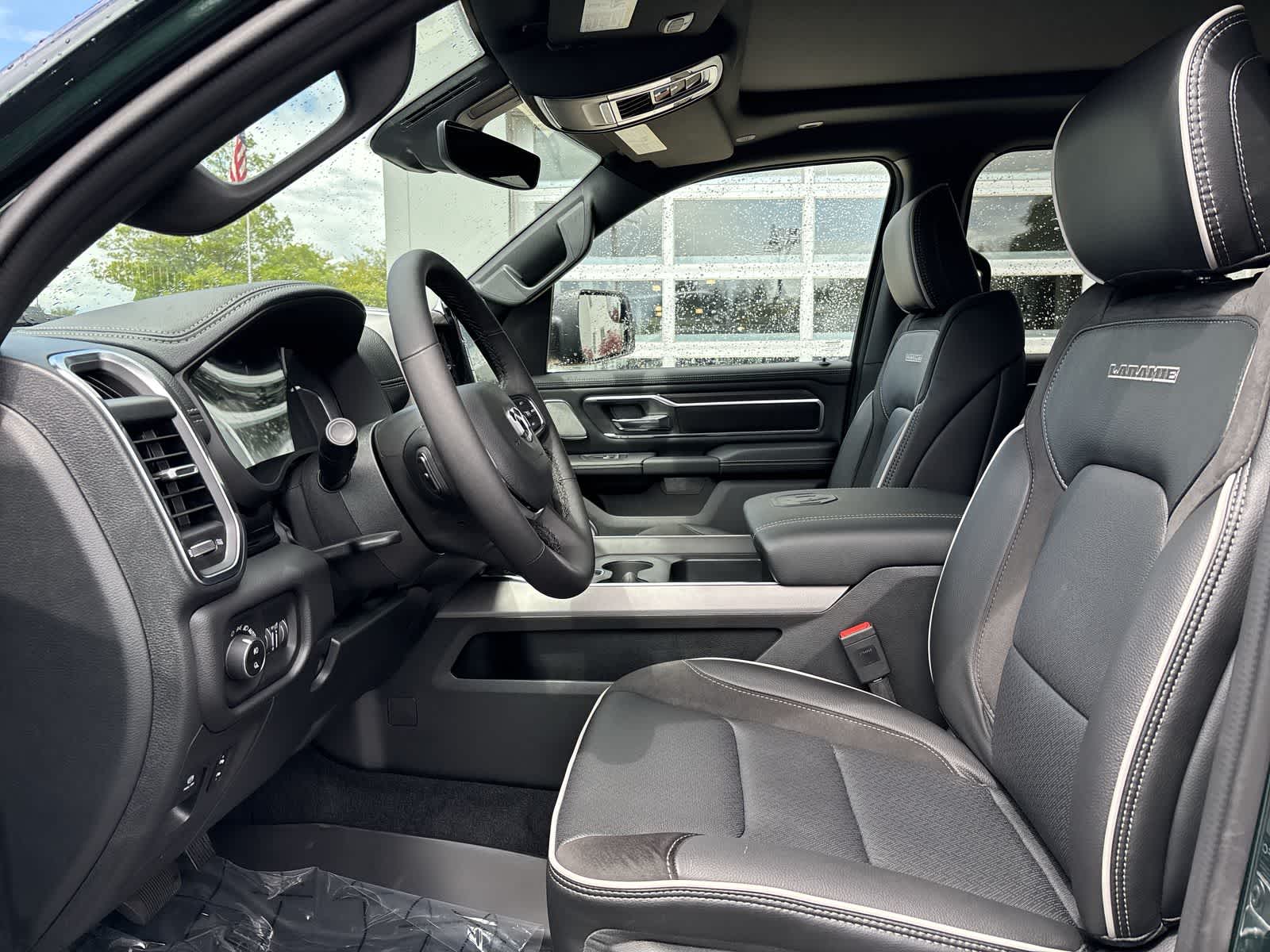 Thumbnail: 2026 RAM 1500 - 10