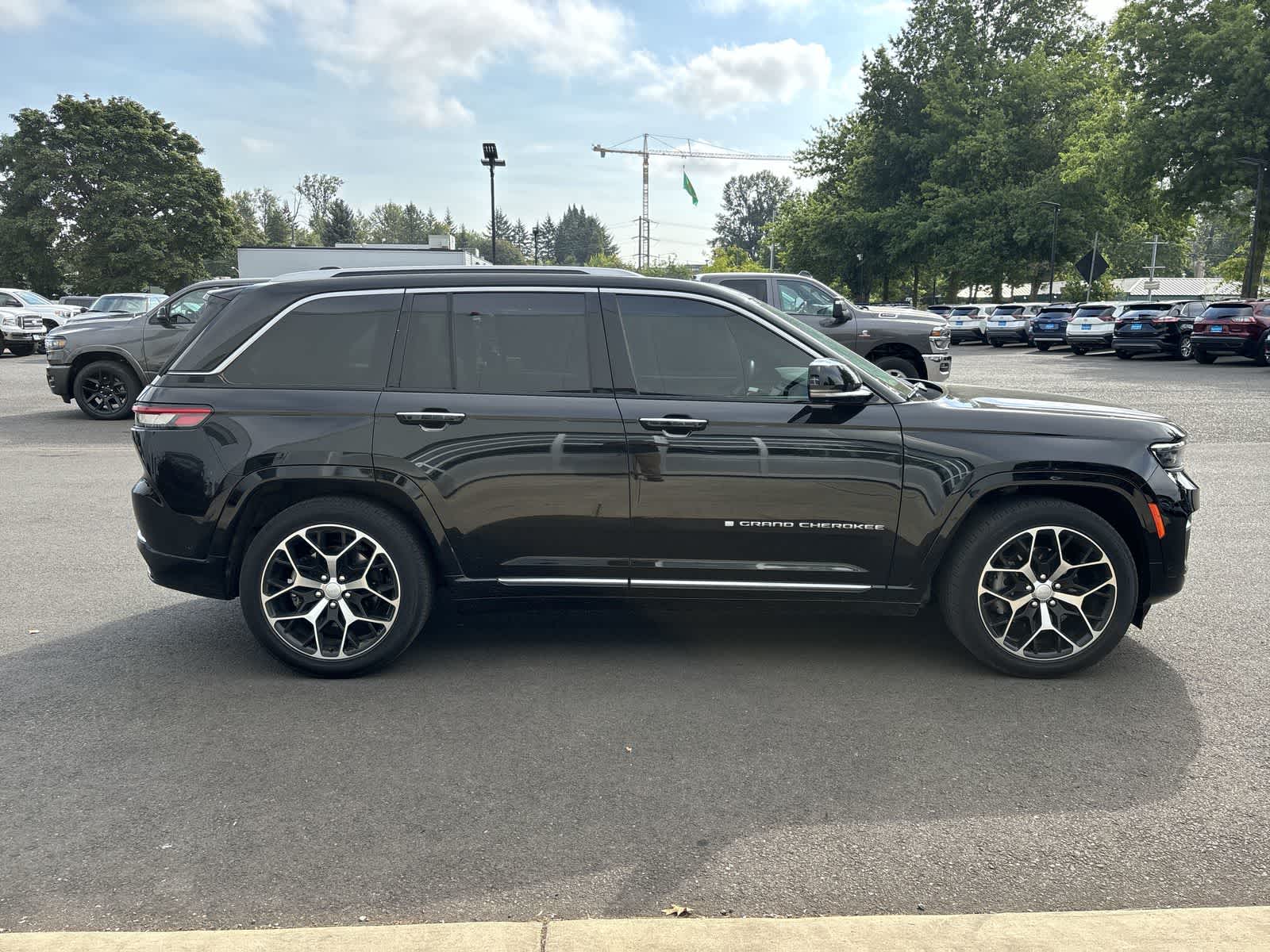 Thumbnail: 2023 Jeep Grand Cherokee - 5