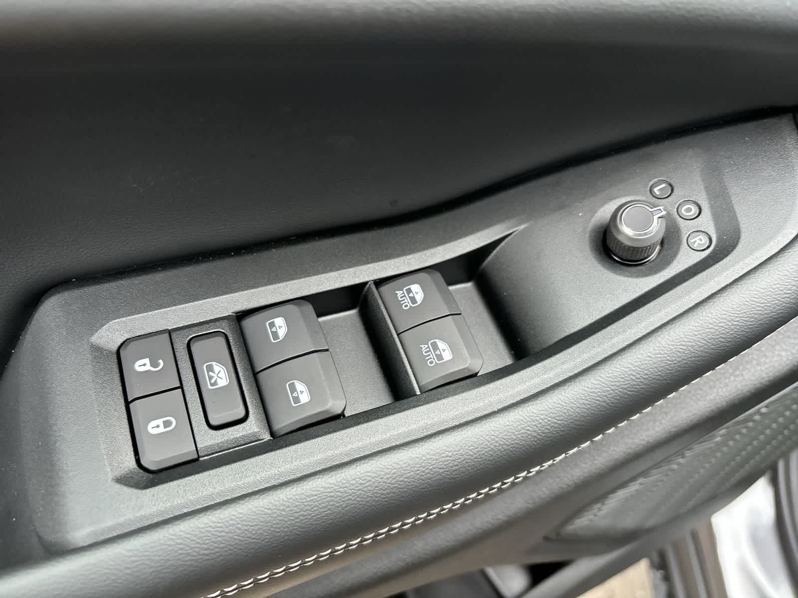 Thumbnail: 2025 Jeep Grand Cherokee - 10