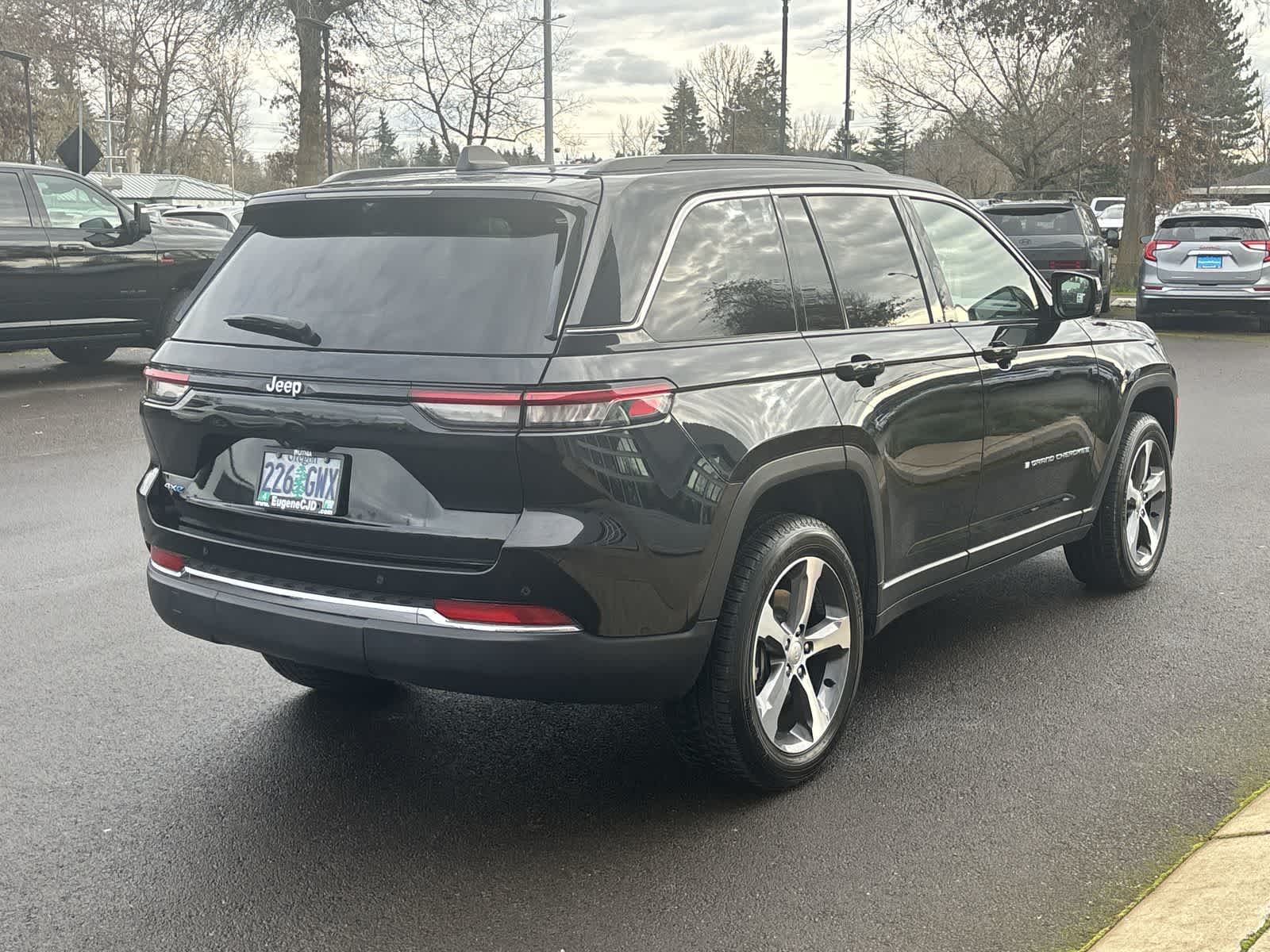 Thumbnail: 2024 Jeep Grand Cherokee - 5