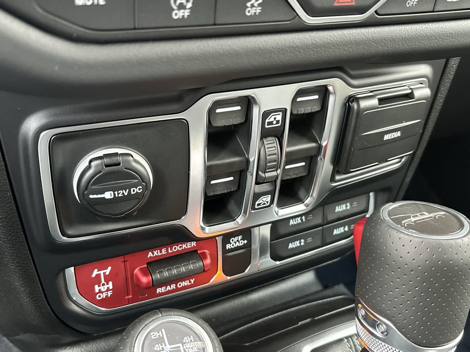 Thumbnail: 2026 Jeep Gladiator - 24