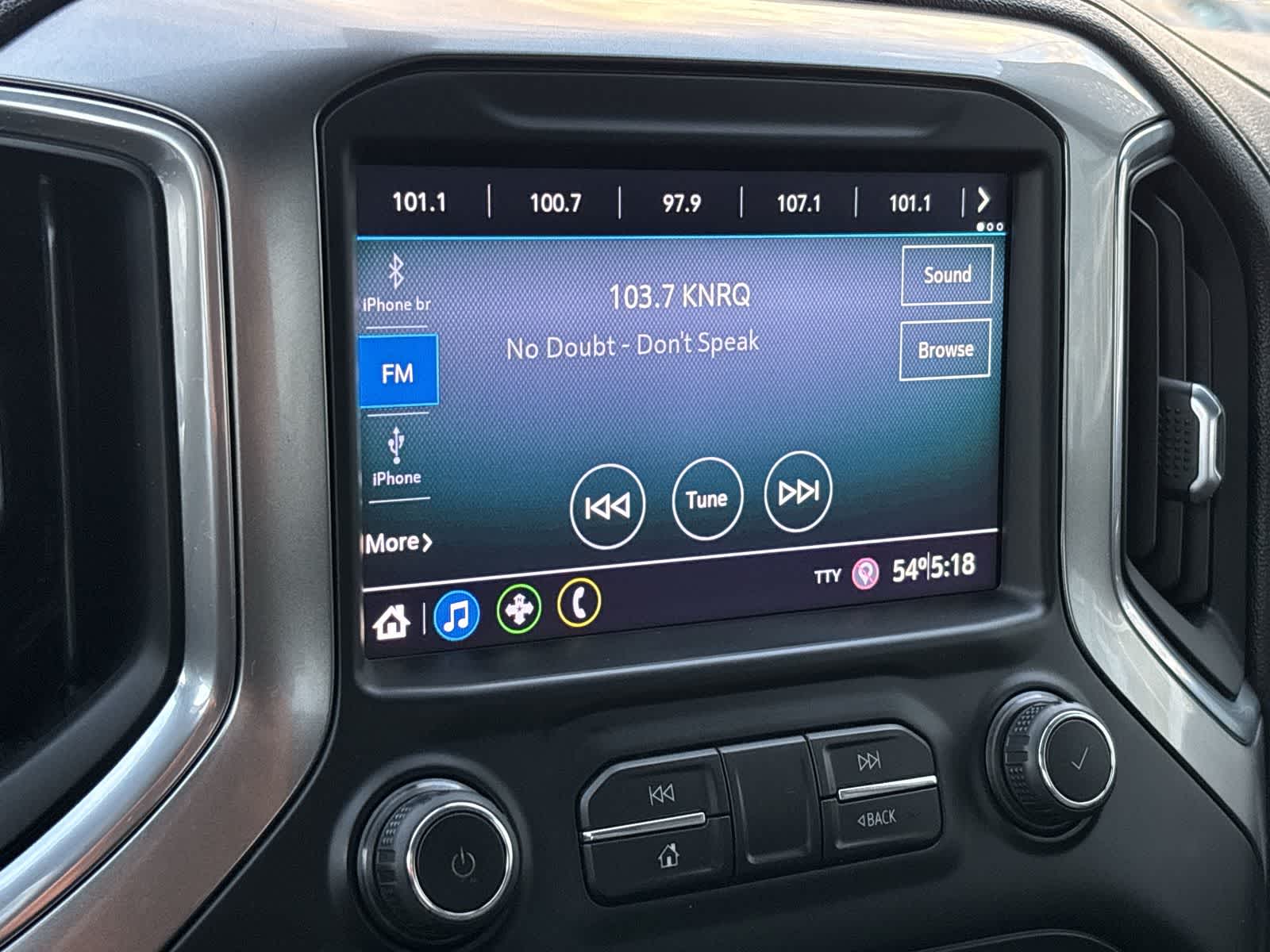 Thumbnail: 2020 Chevrolet Silverado 1500 - 18