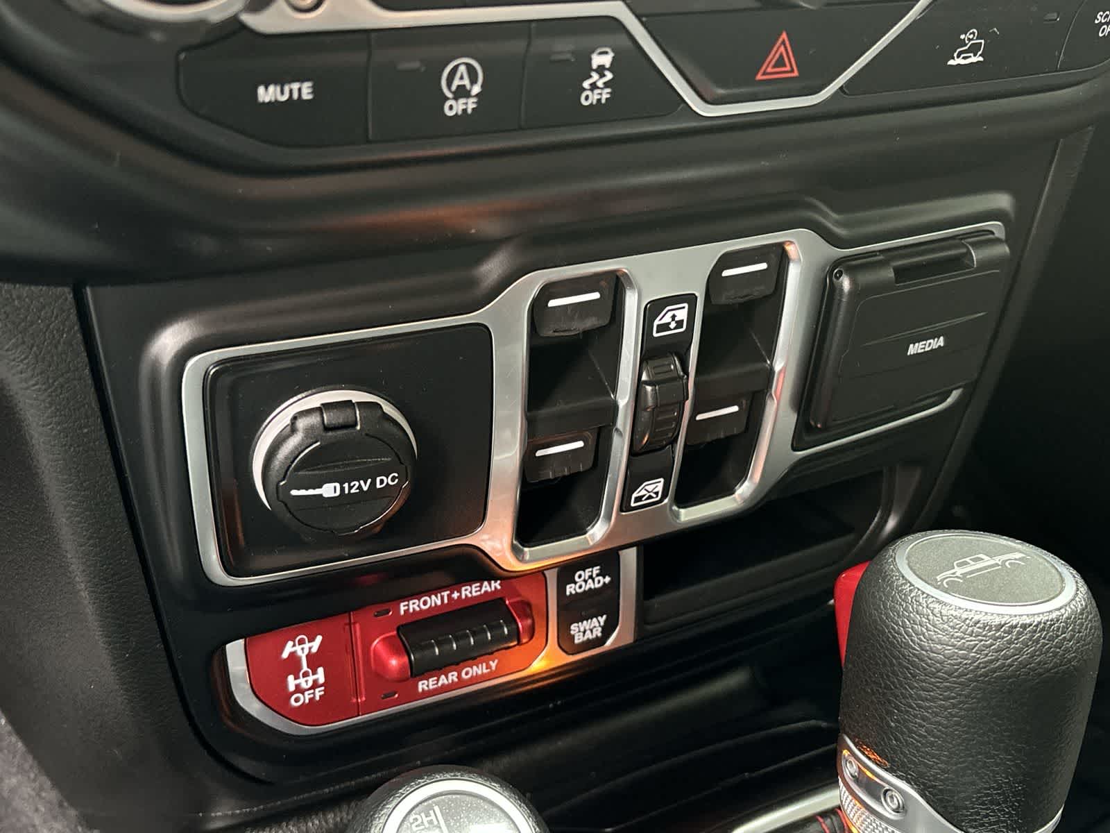 Thumbnail: 2021 Jeep Gladiator - 27