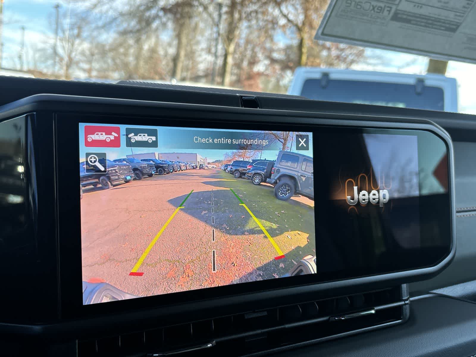 Thumbnail: 2026 Jeep Gladiator - 24