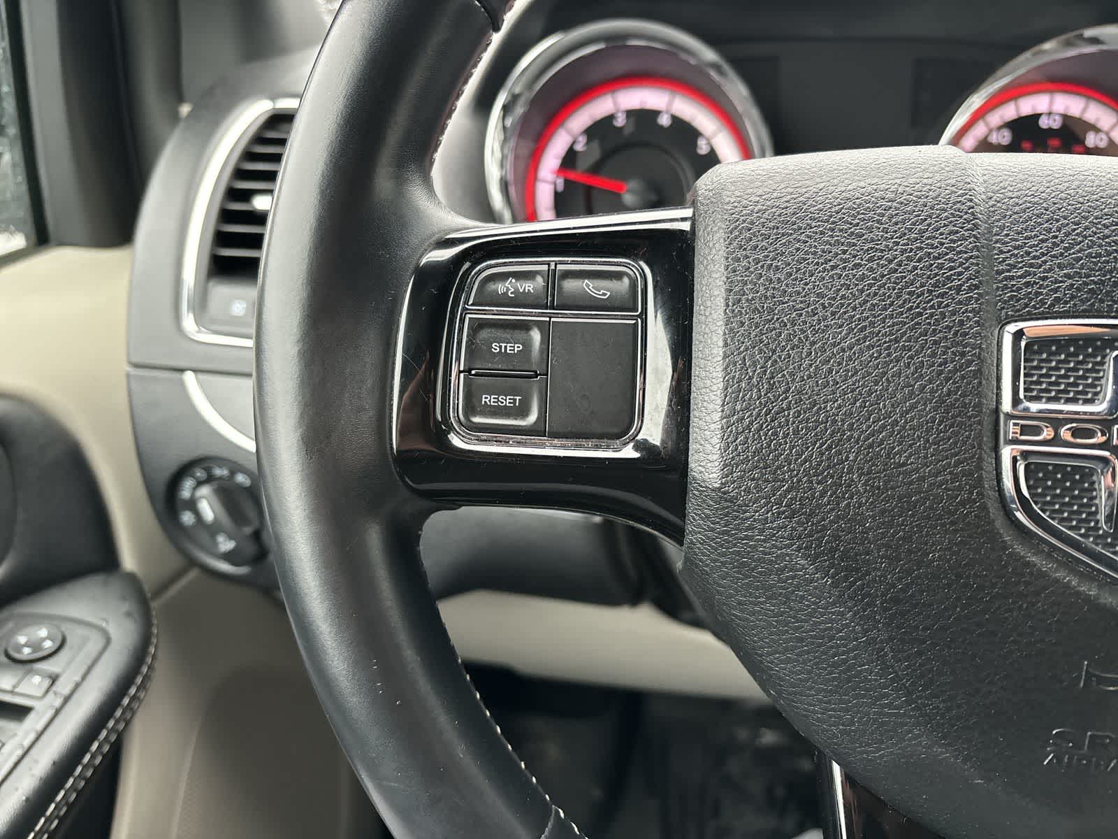 Thumbnail: 2019 Dodge Grand Caravan - 10