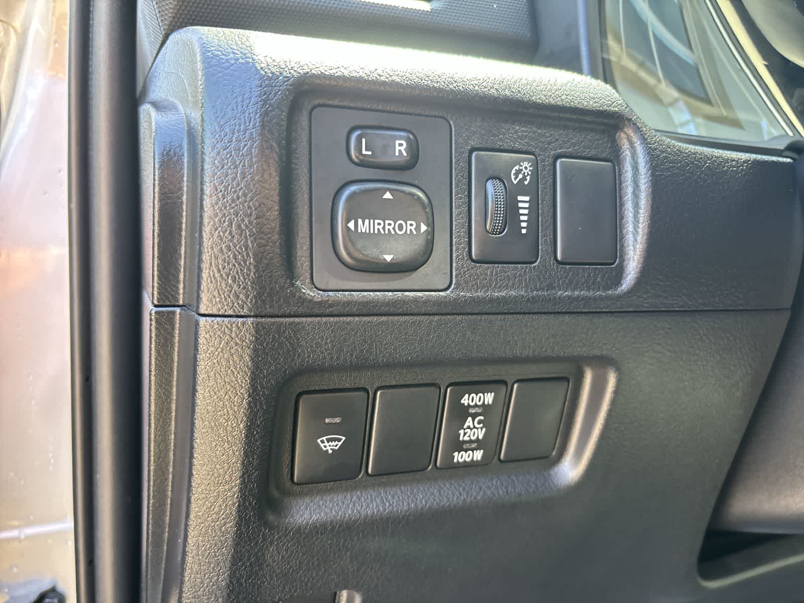 Thumbnail: 2017 Toyota 4Runner - 11