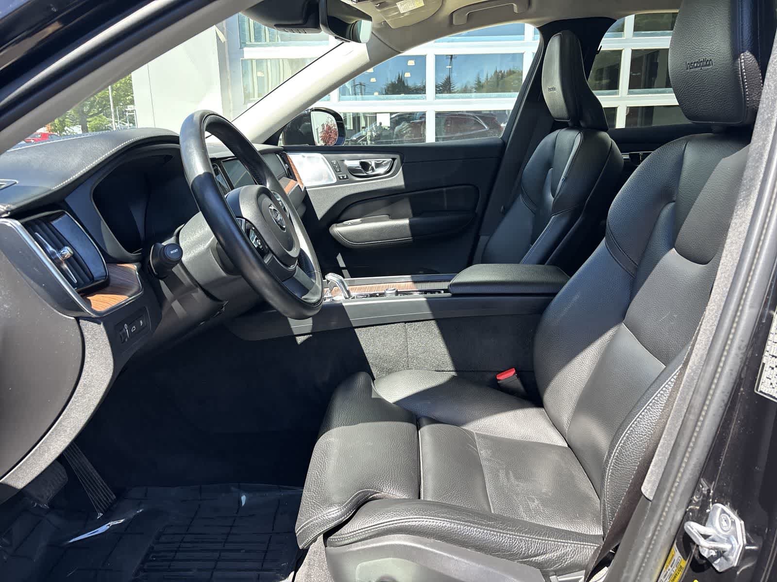 Thumbnail: 2019 Volvo XC60 - 7