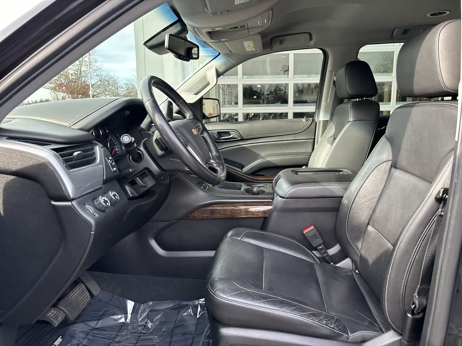 Thumbnail: 2019 Chevrolet Suburban - 8