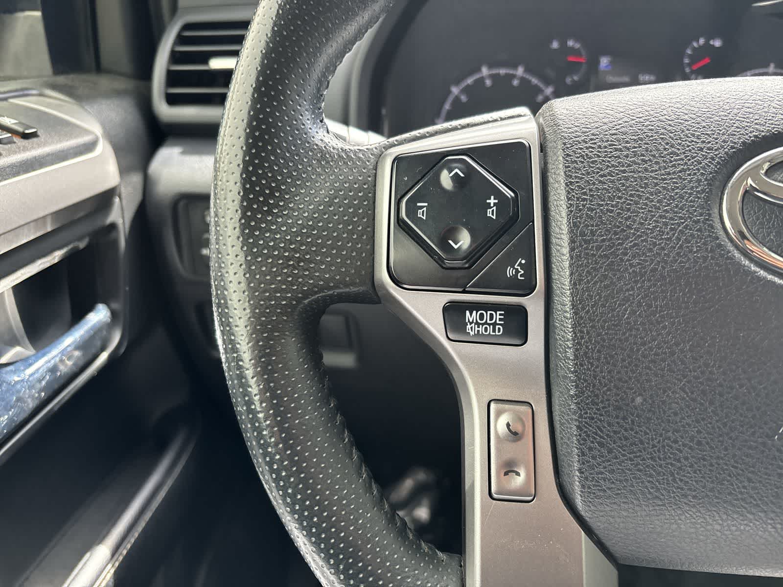 Thumbnail: 2021 Toyota 4Runner - 11