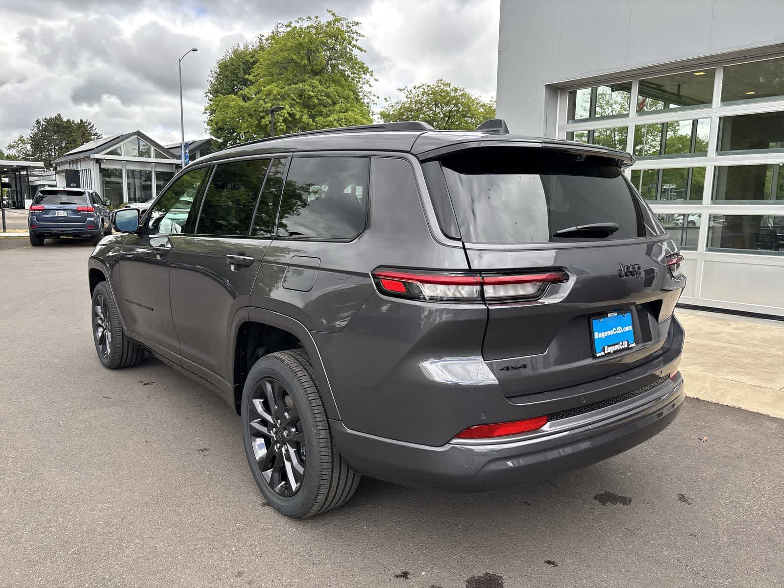 Thumbnail: 2026 Jeep Grand Cherokee L - 3