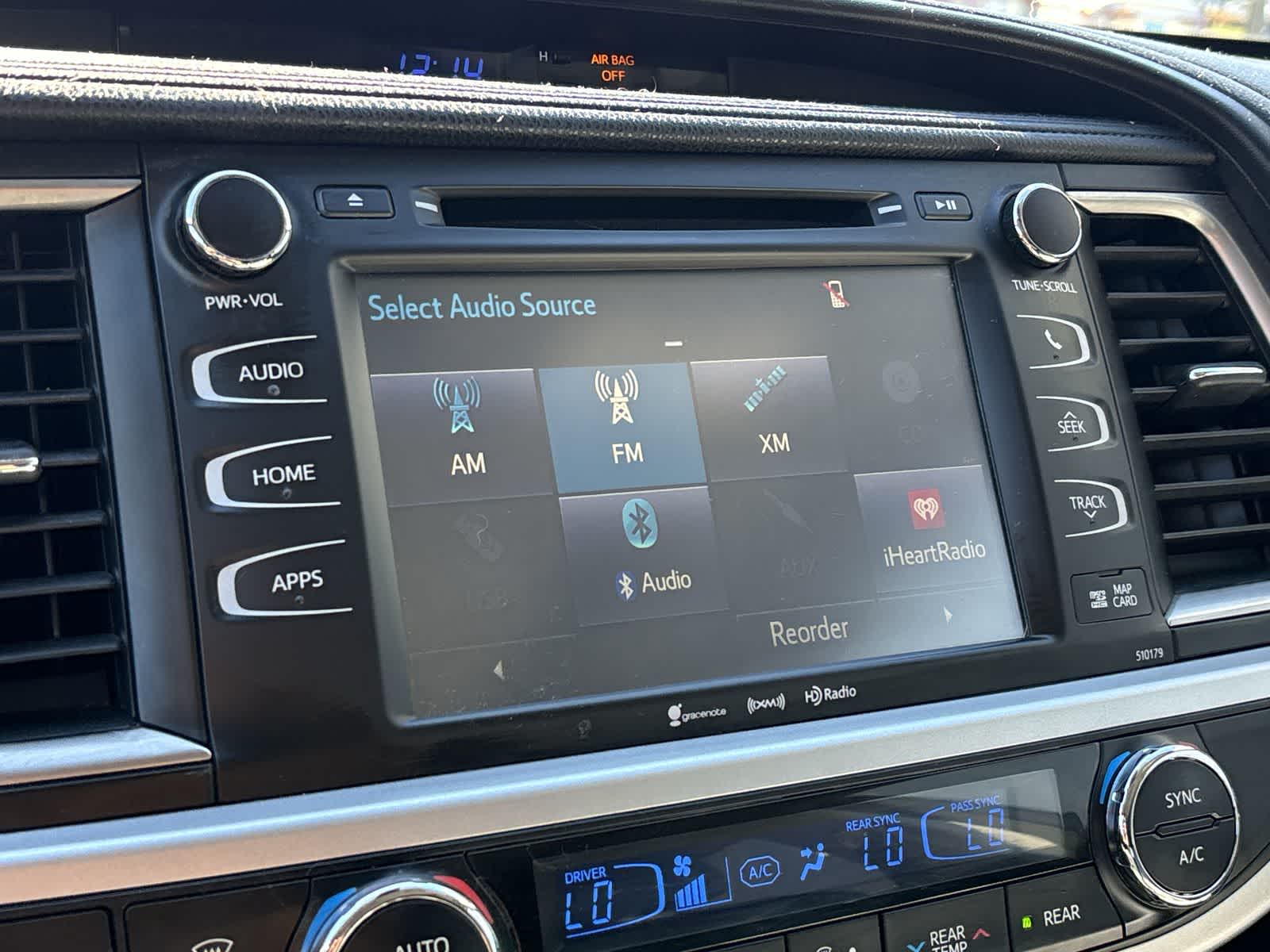 Thumbnail: 2017 Toyota Highlander - 15