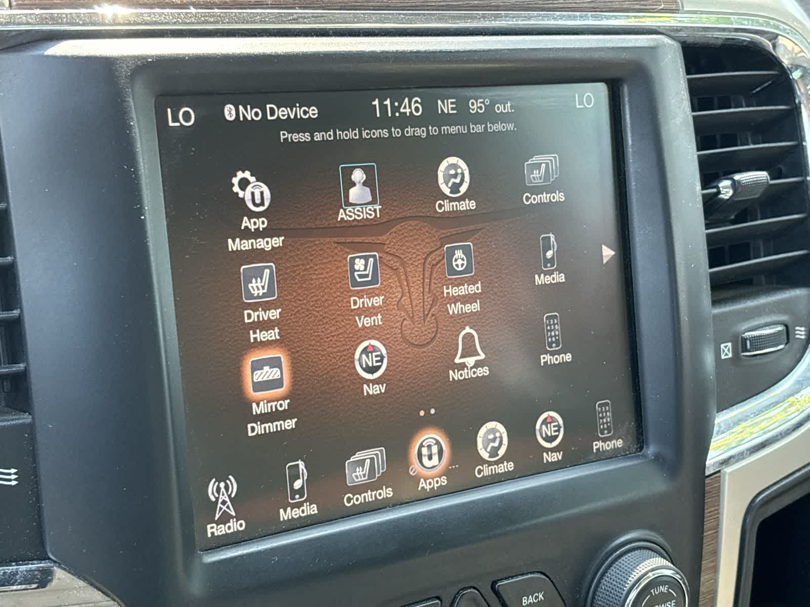2014 RAM 3500 Laramie 13