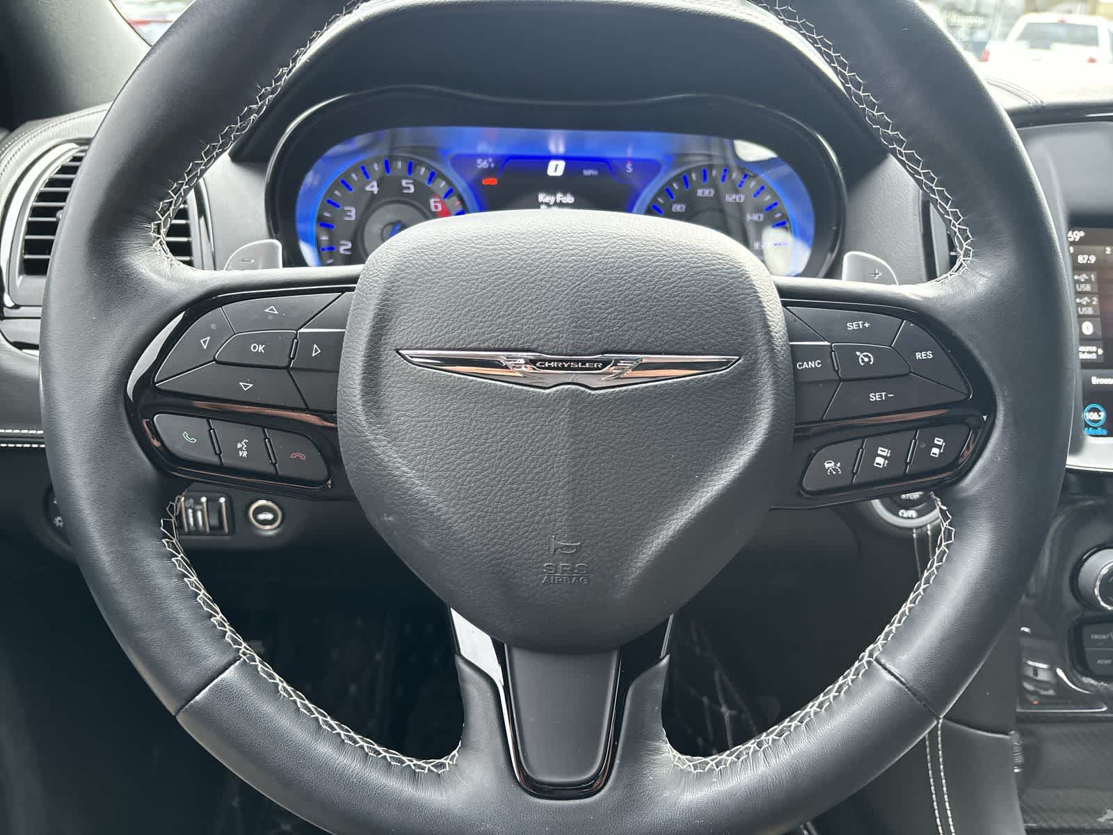 Thumbnail: 2023 Chrysler 300 - 11