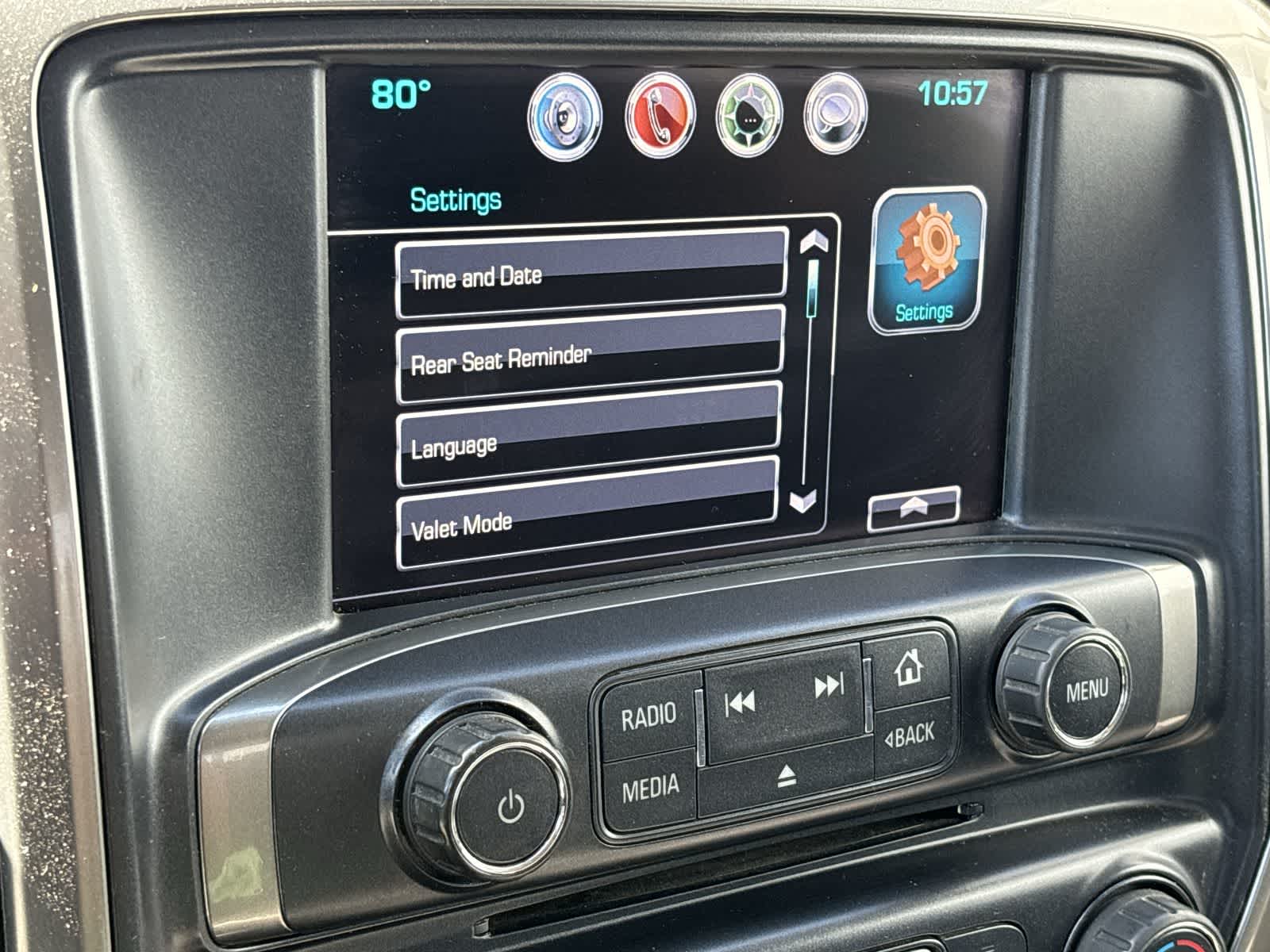 Thumbnail: 2018 Chevrolet Silverado 3500 - 17