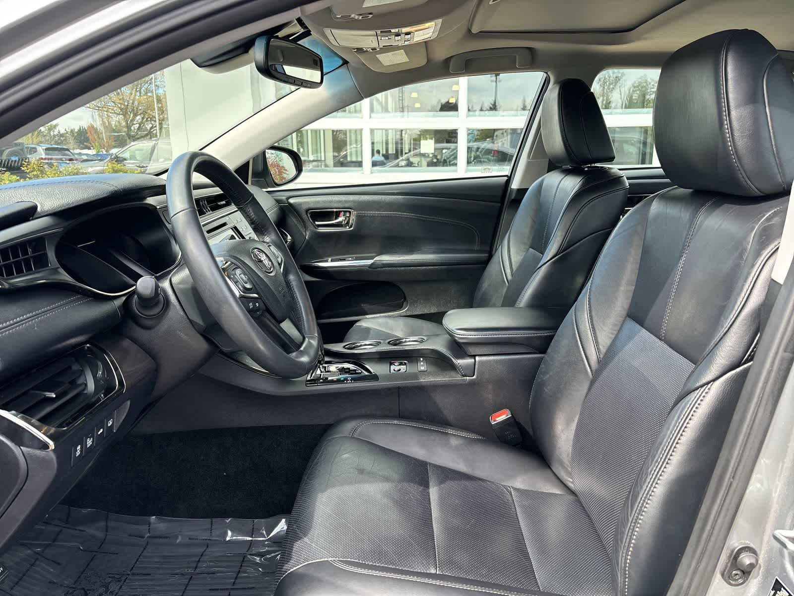 Thumbnail: 2018 Toyota Avalon - 8